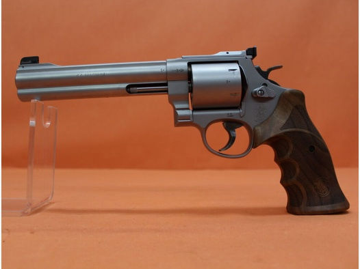Smith & Wesson/ S&W	 Revolver .44RemMagnum Smith&Wesson/ S&W 629-6 Classic Champion Match Master" Stainless LPA