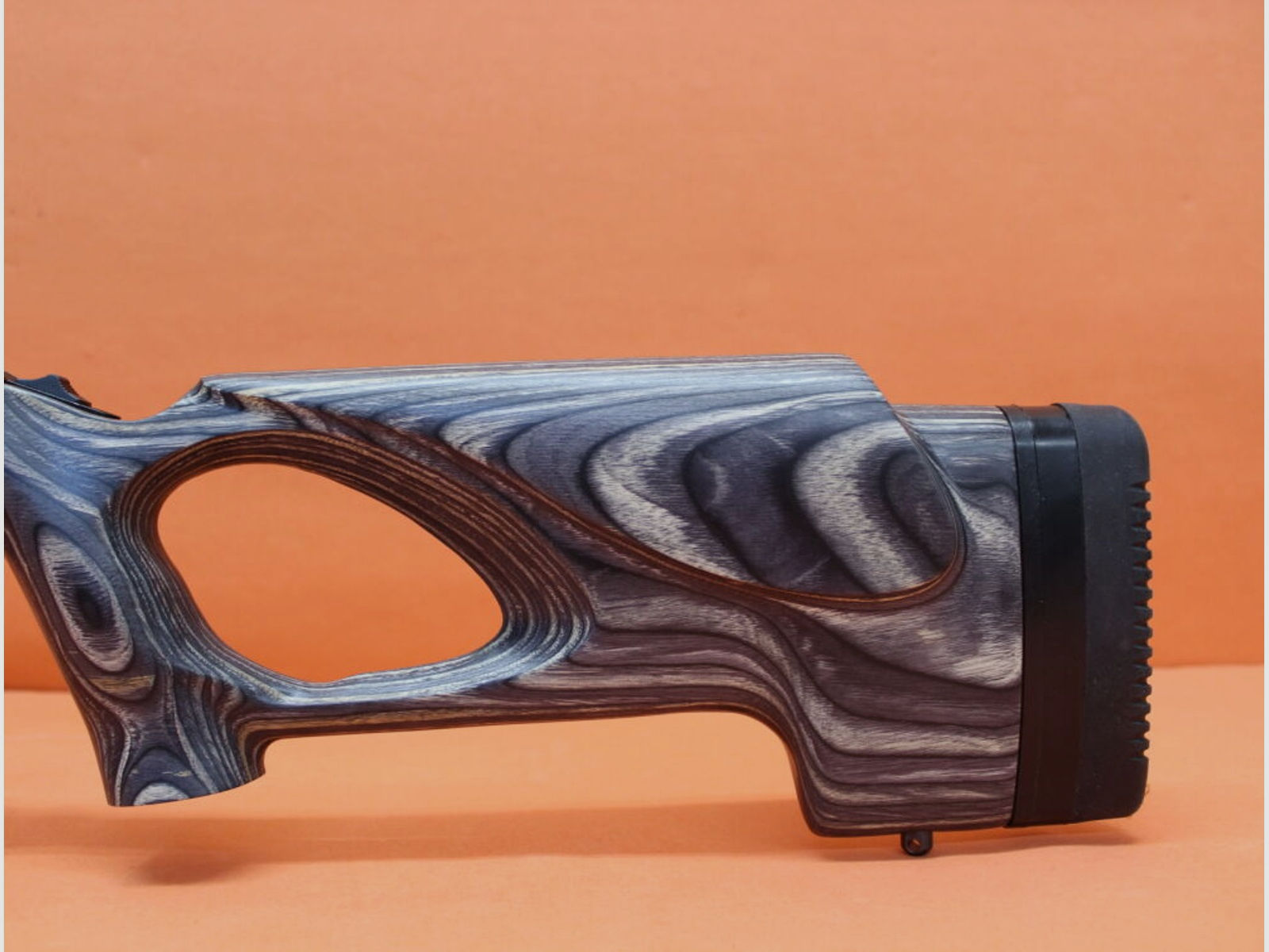 Ruger	 Rep.Büchse .22lr Ruger AMERICAN Rimfire Target Thumbhole 18" Lauf (1/2-28) .22lfB/.22L.R.