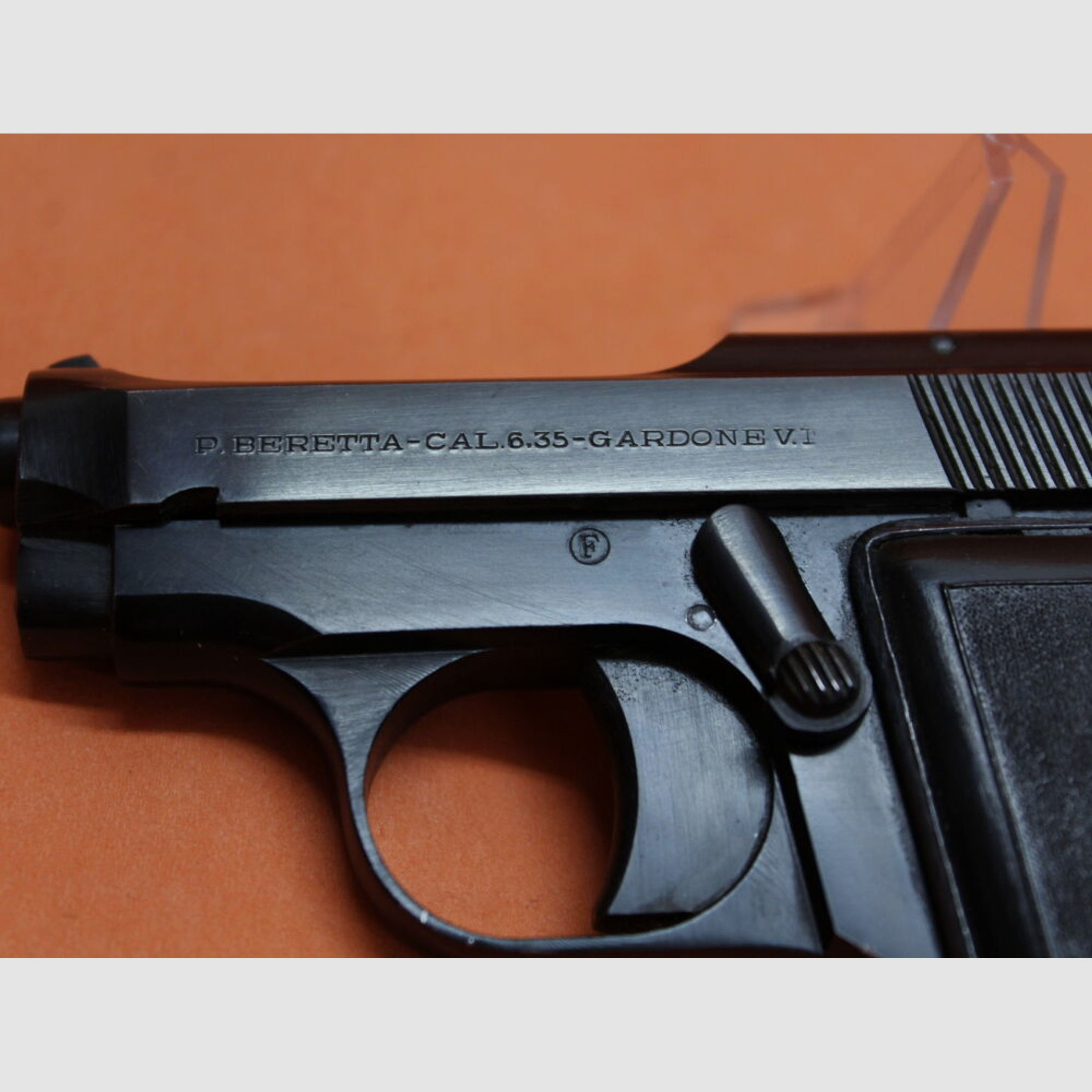 Beretta	 Ha.Pistole 6,35mmBrowning Beretta 418 "Bantam" wie James Bond Agent 007 bei Ian Flemings Romanen
