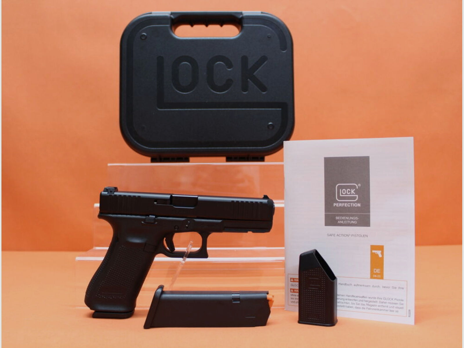 Glock	 Ha.Pistole .40S&W Glock 22 Gen5 114mm Lauf/ Front Serrations/ Reservemagazin