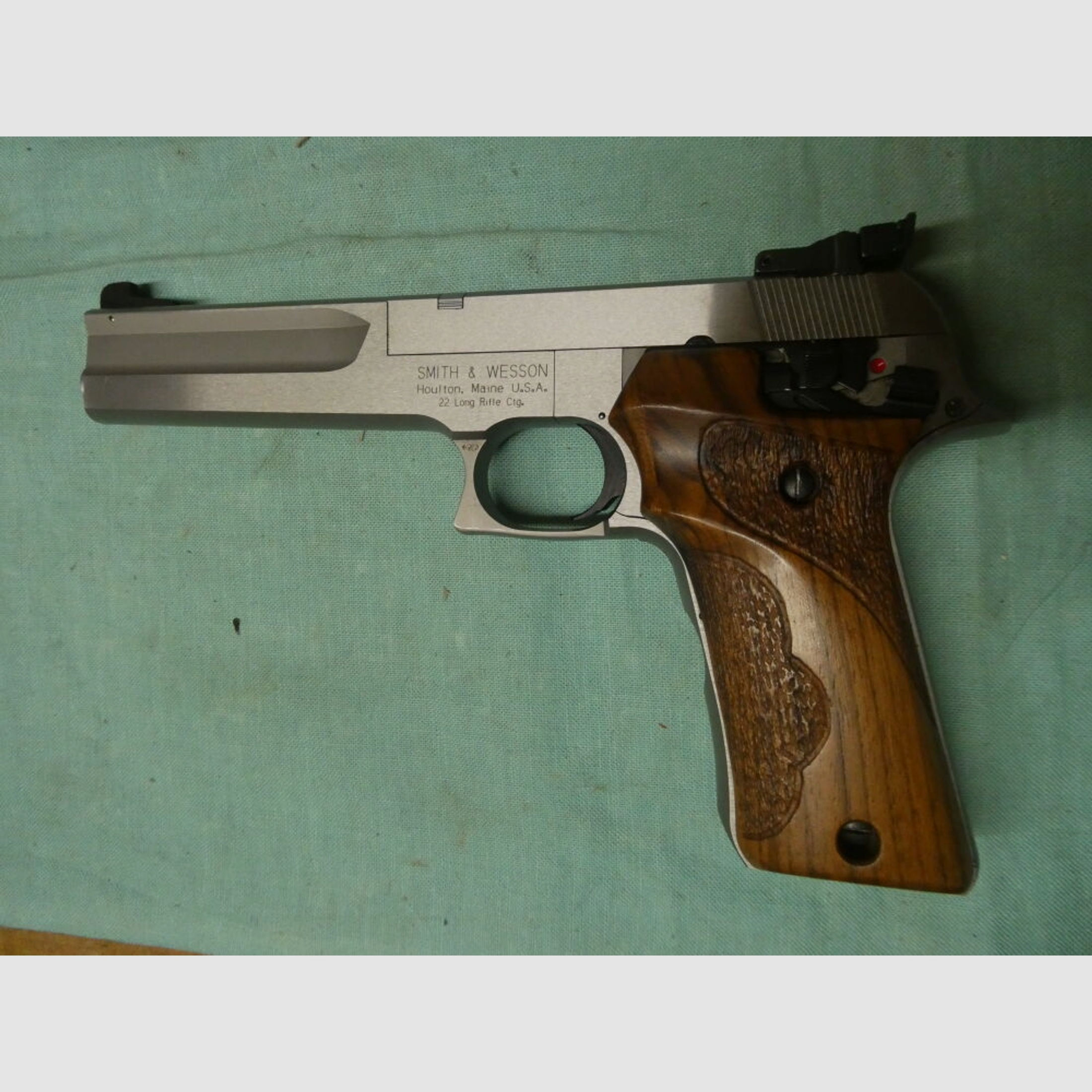 Smith & Wesson	 2206TGT