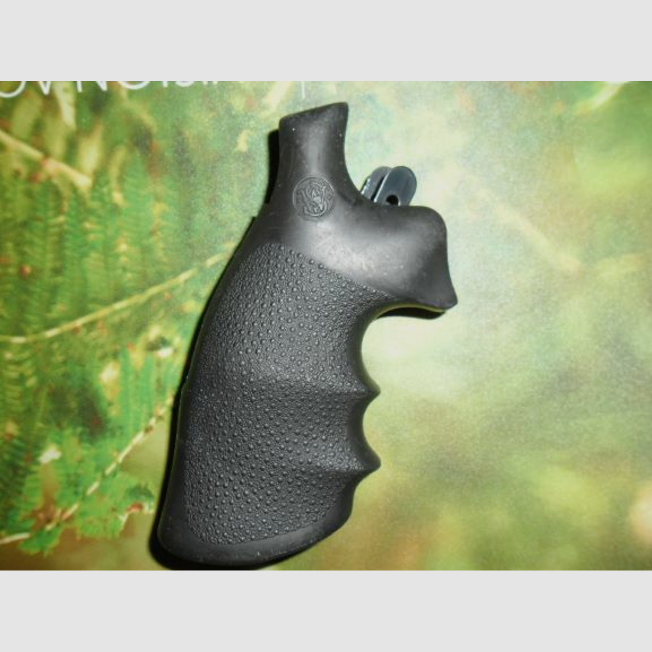 Hogue	 Gummigriffschale K/L R.B für Smith&Wesson Revolver