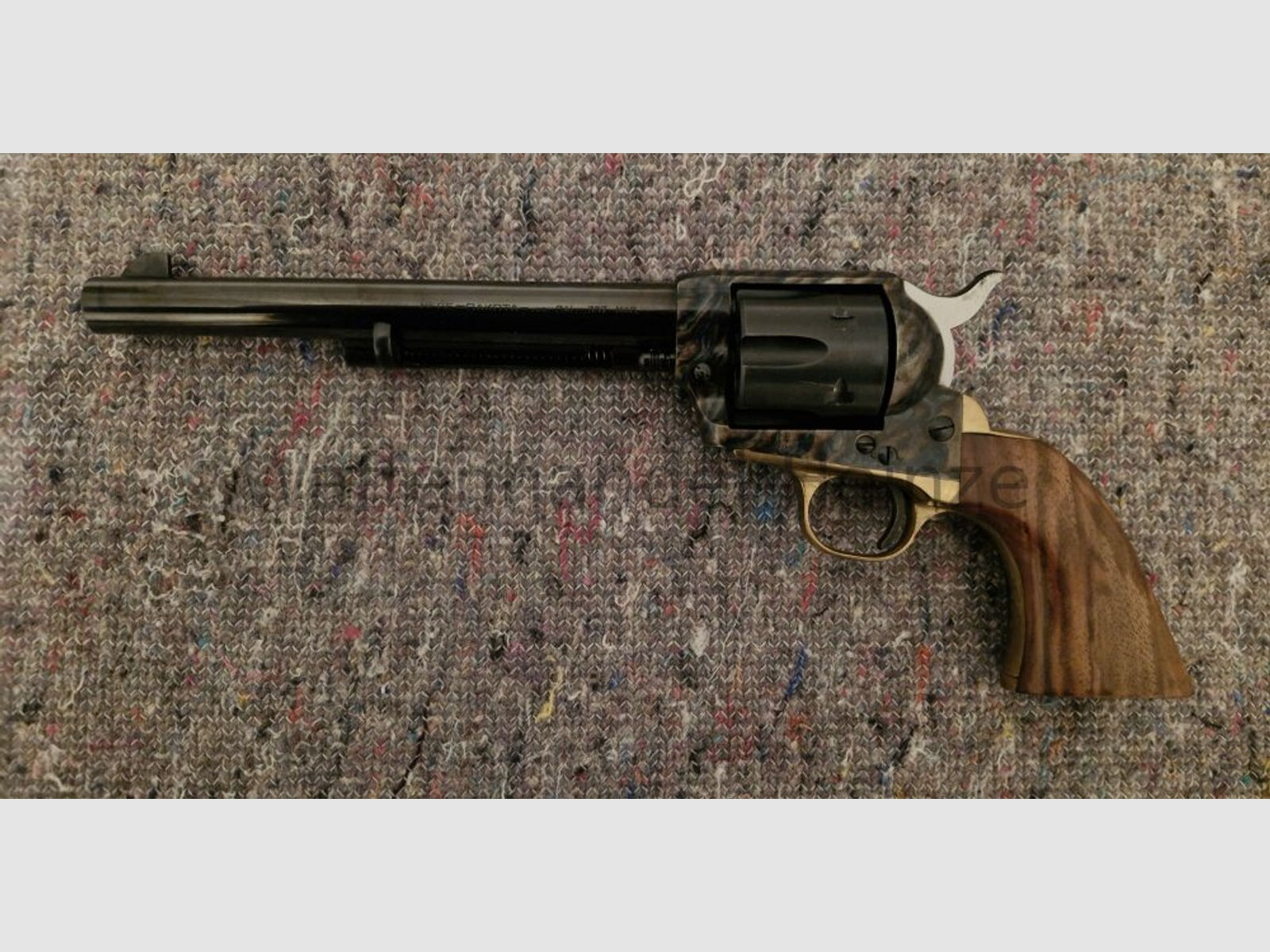 Hege Uberti	 Mod. Colt 1873 "Dakota"