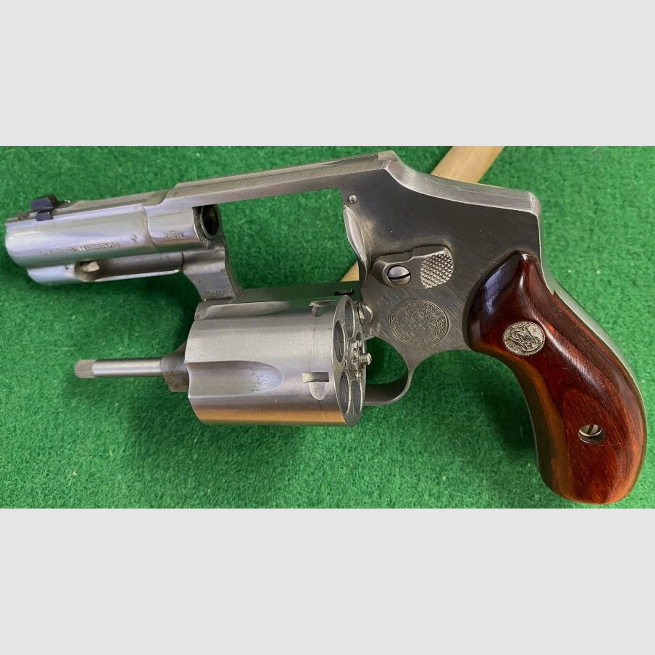 Smith & Wesson	 640