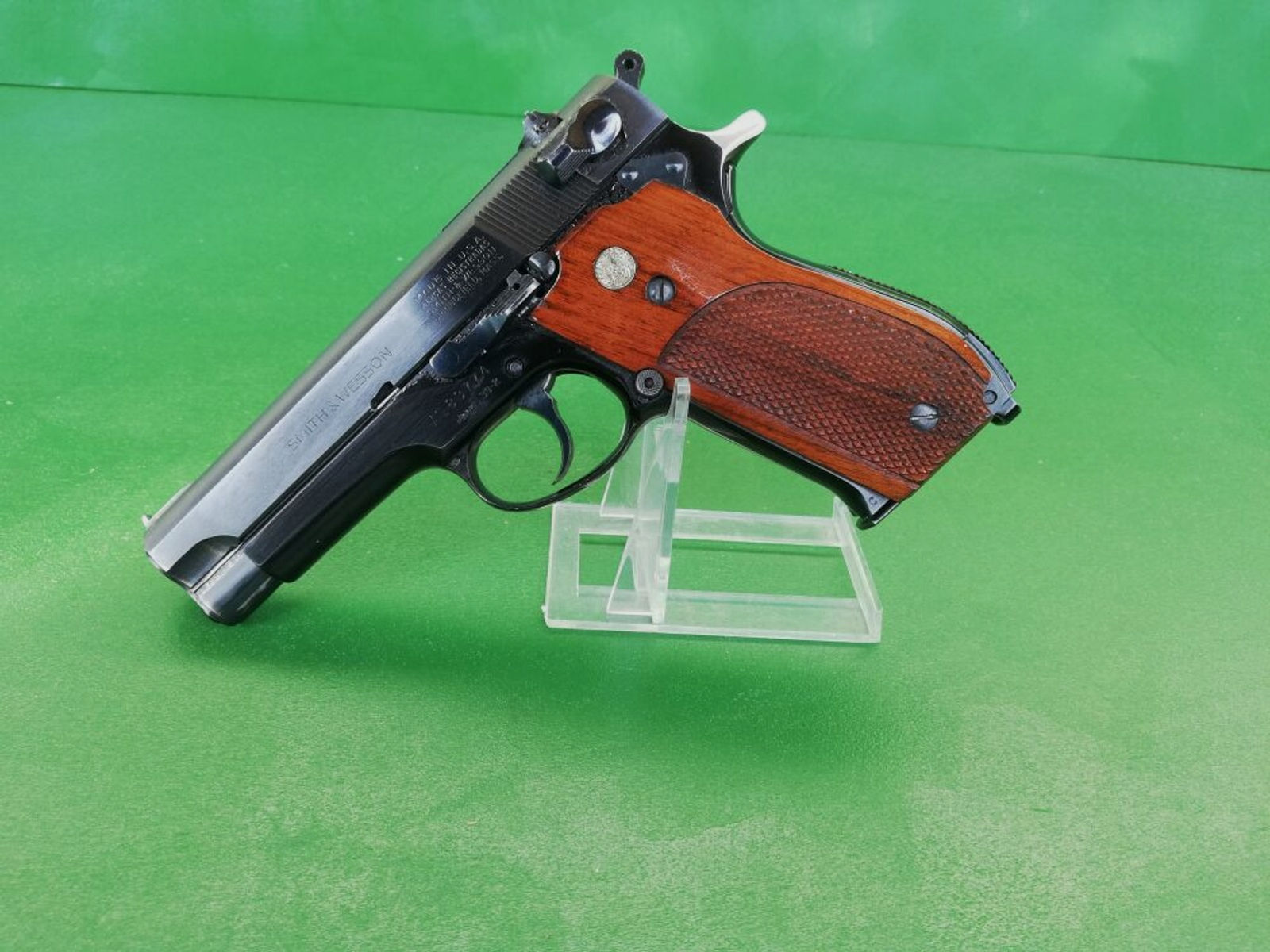 Smith & Wesson	 39-2