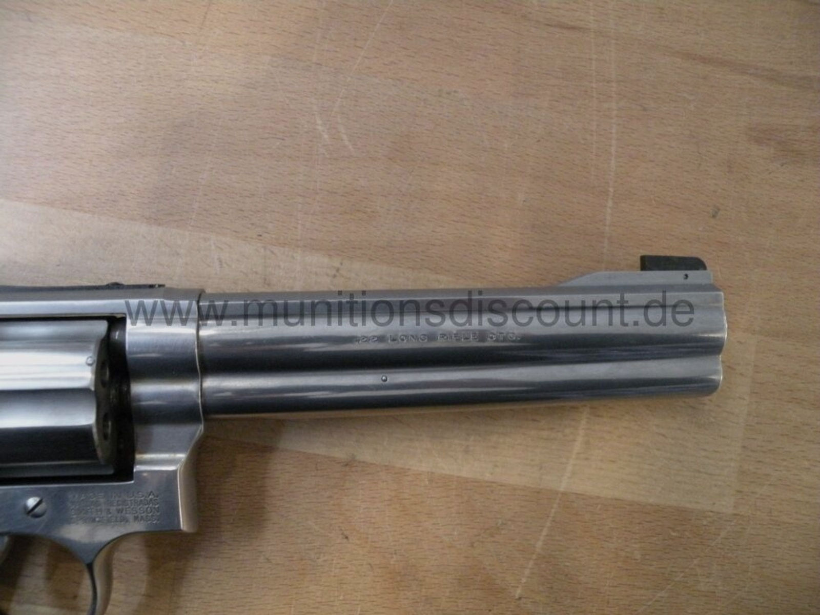 Smith&Wesson	 617-1