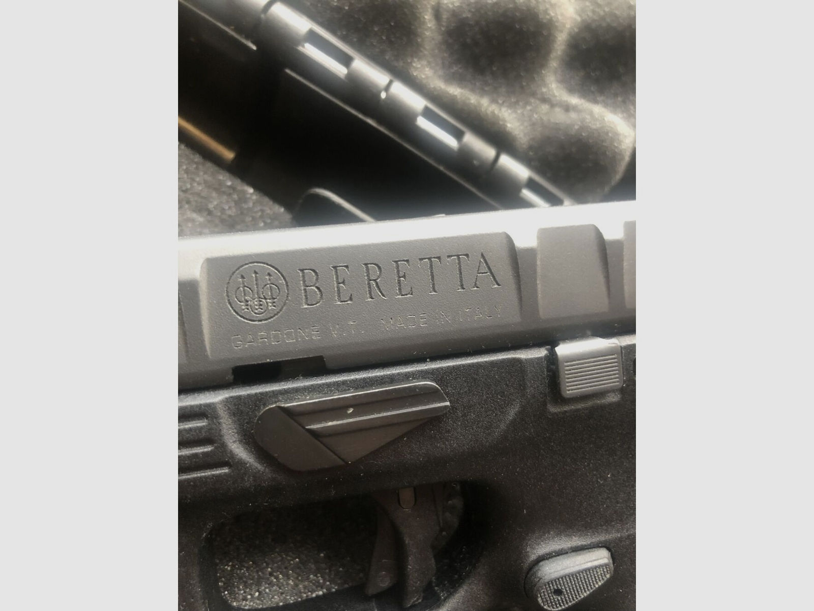 Beretta	 APX