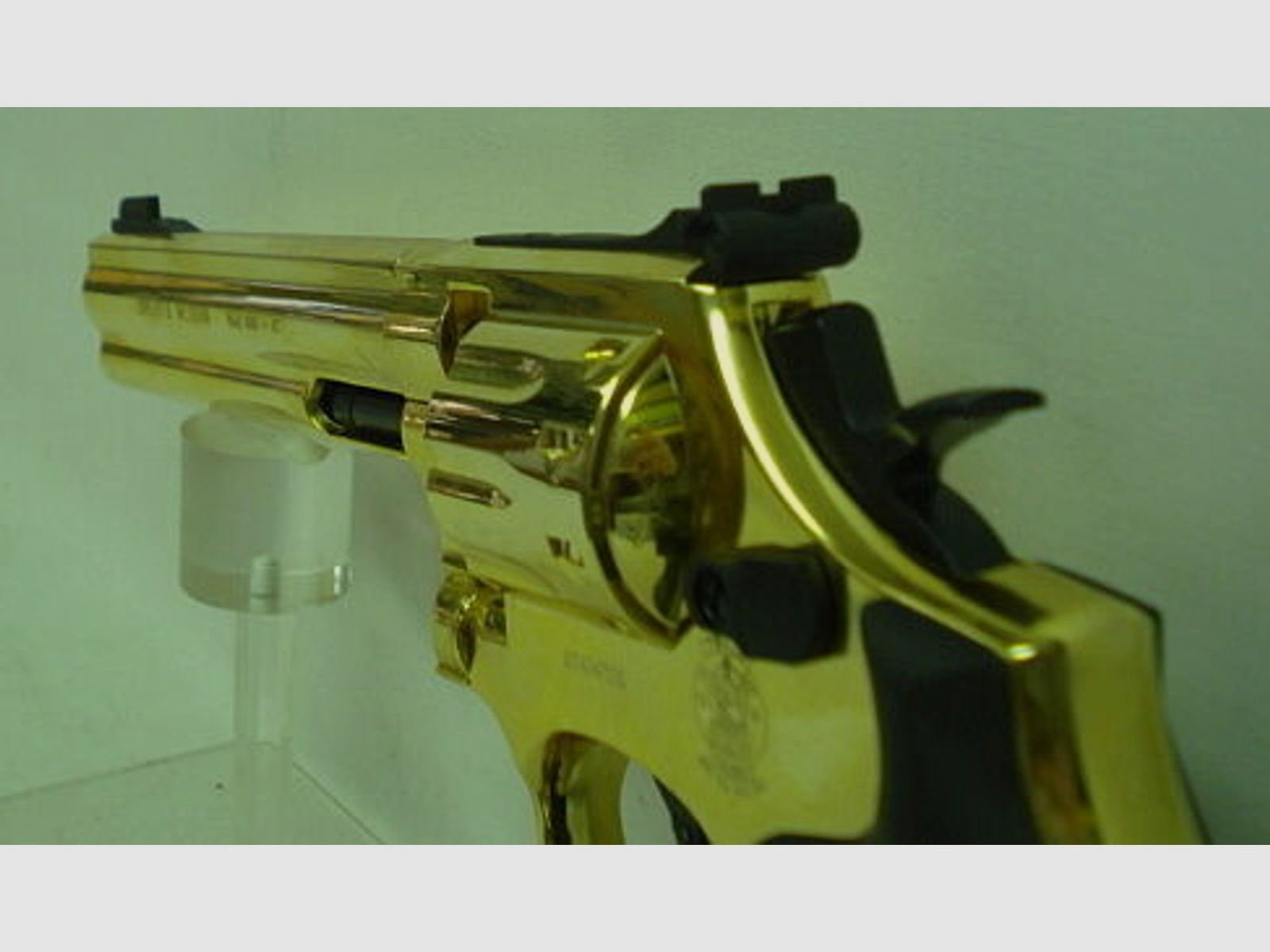 Smith & Wesson	 686-6'' Revolver Kal.4,50mm Gold Finish,Diabolo