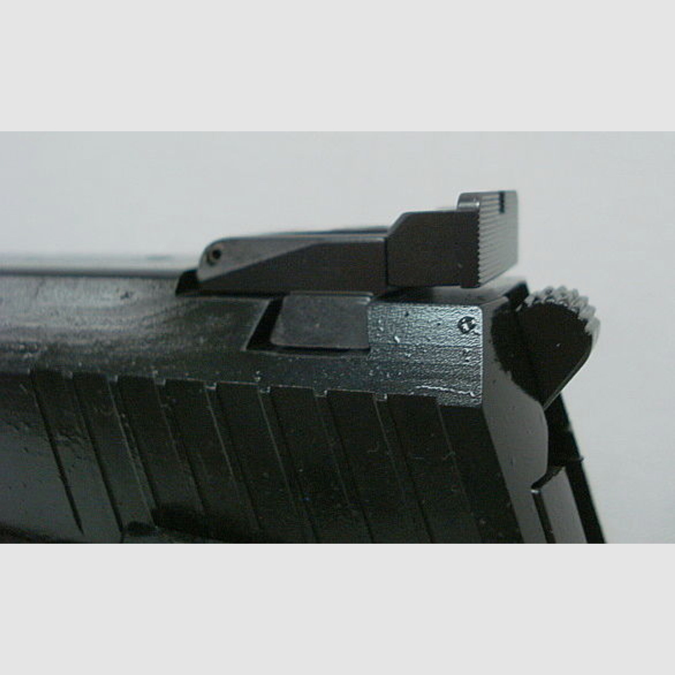 Heckler & Koch	 USP Expert Kal.9mmLuger