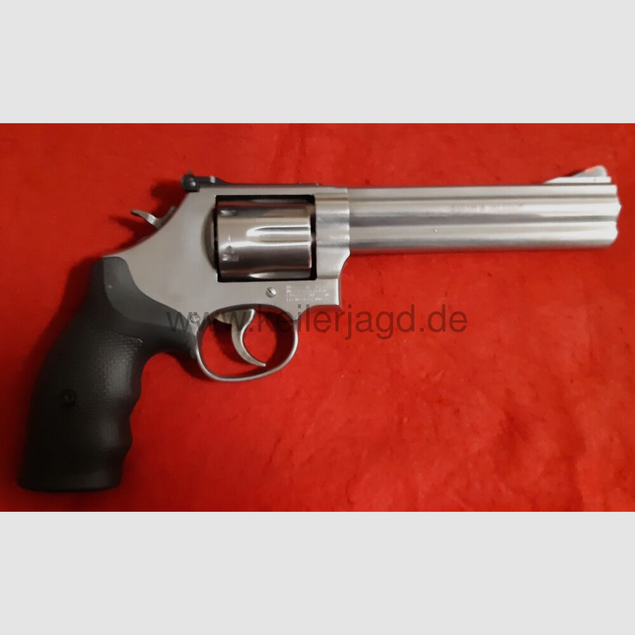Smith & Wesson Mod. 686 Kal. 357 Magnum 6" Lauf mit rotem Rampenkorn