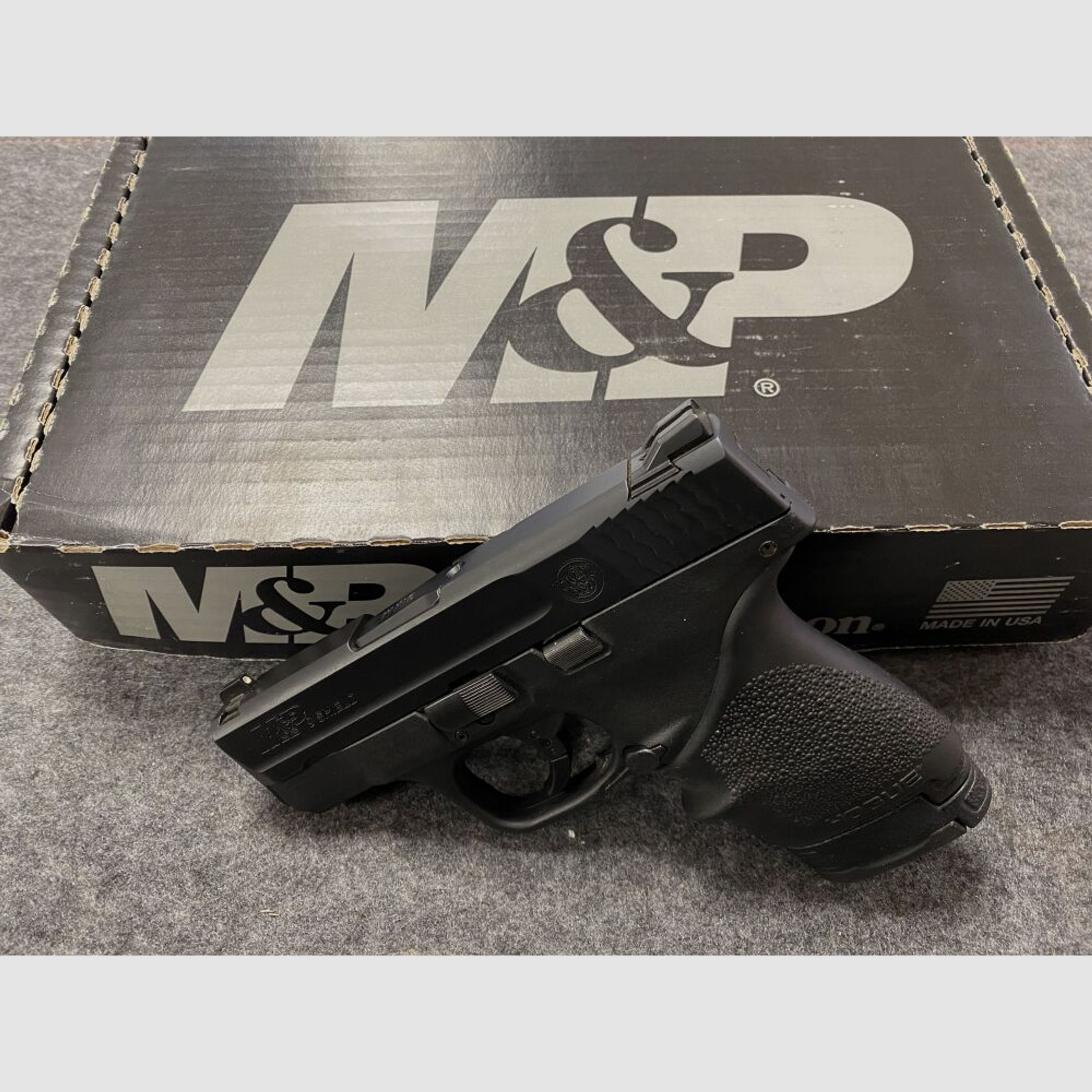 Smith & Wesson	 M&P 9 Shield 3.1 FS