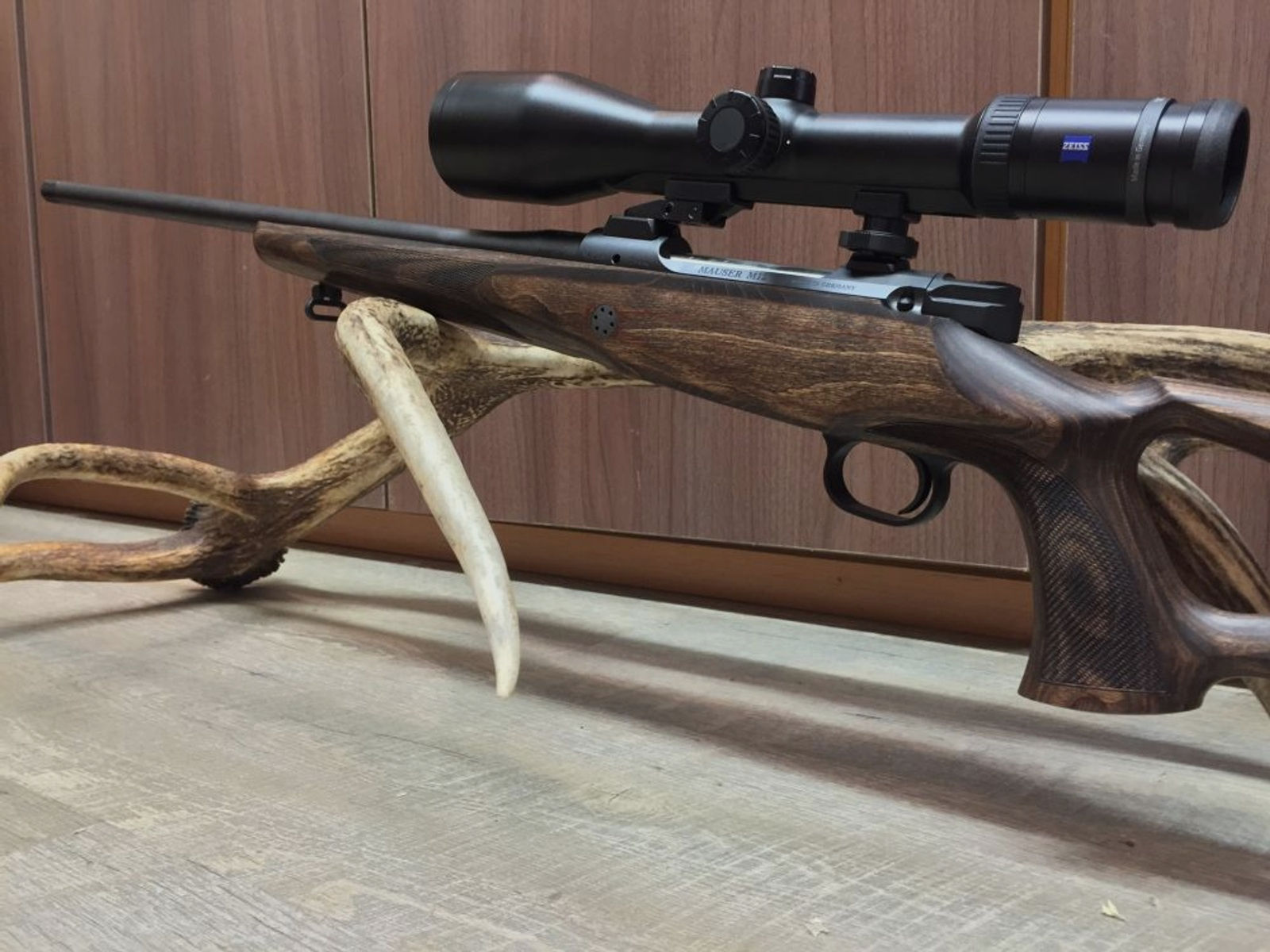 Mauser	 M12 Max Pure, mit Zeiss Victory HT 3-12x56 M