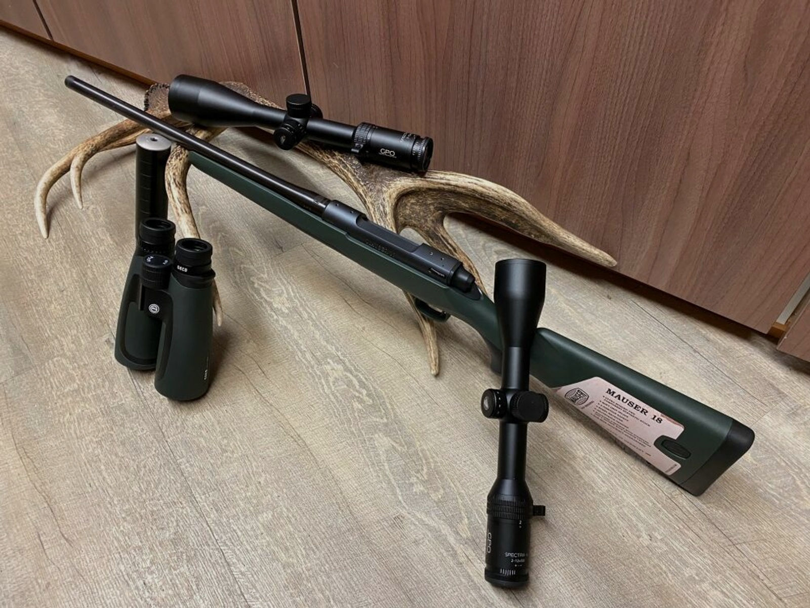Mauser	 M18 Waldjagd, mit GPO Spectra 6x 2-12x50 oder  Spectra 5x 3-15x56