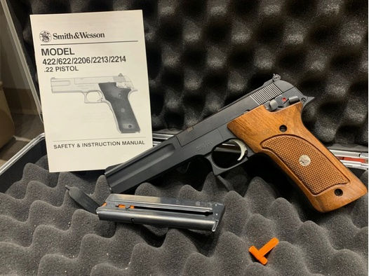 Smith & Wesson	 422
