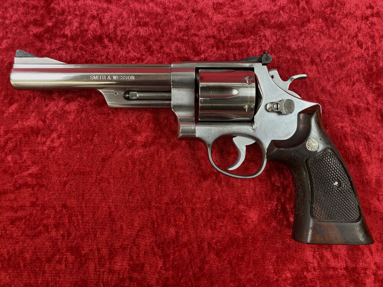Smith & Wesson	 629-1