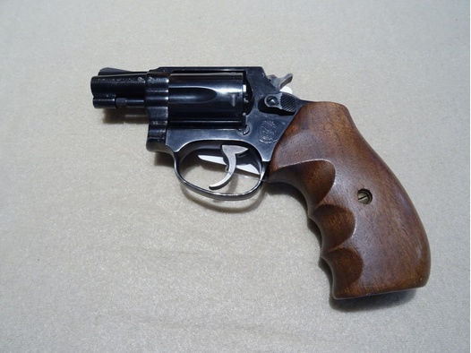 Smith & Wesson	 36