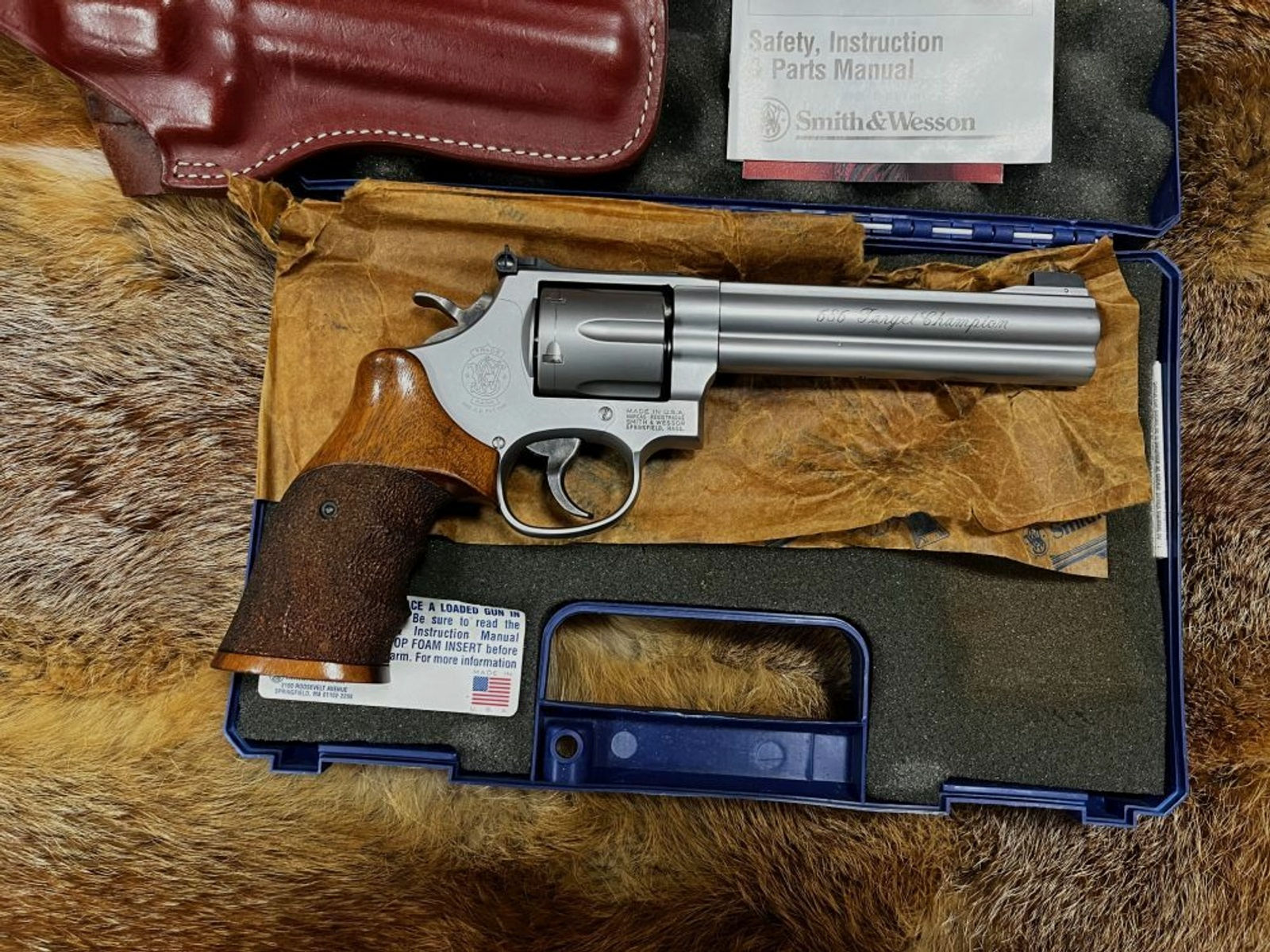 Smith & Wesson	 686-5 Target Champion