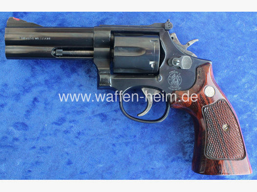 Smith & Wesson	 586 / 4"