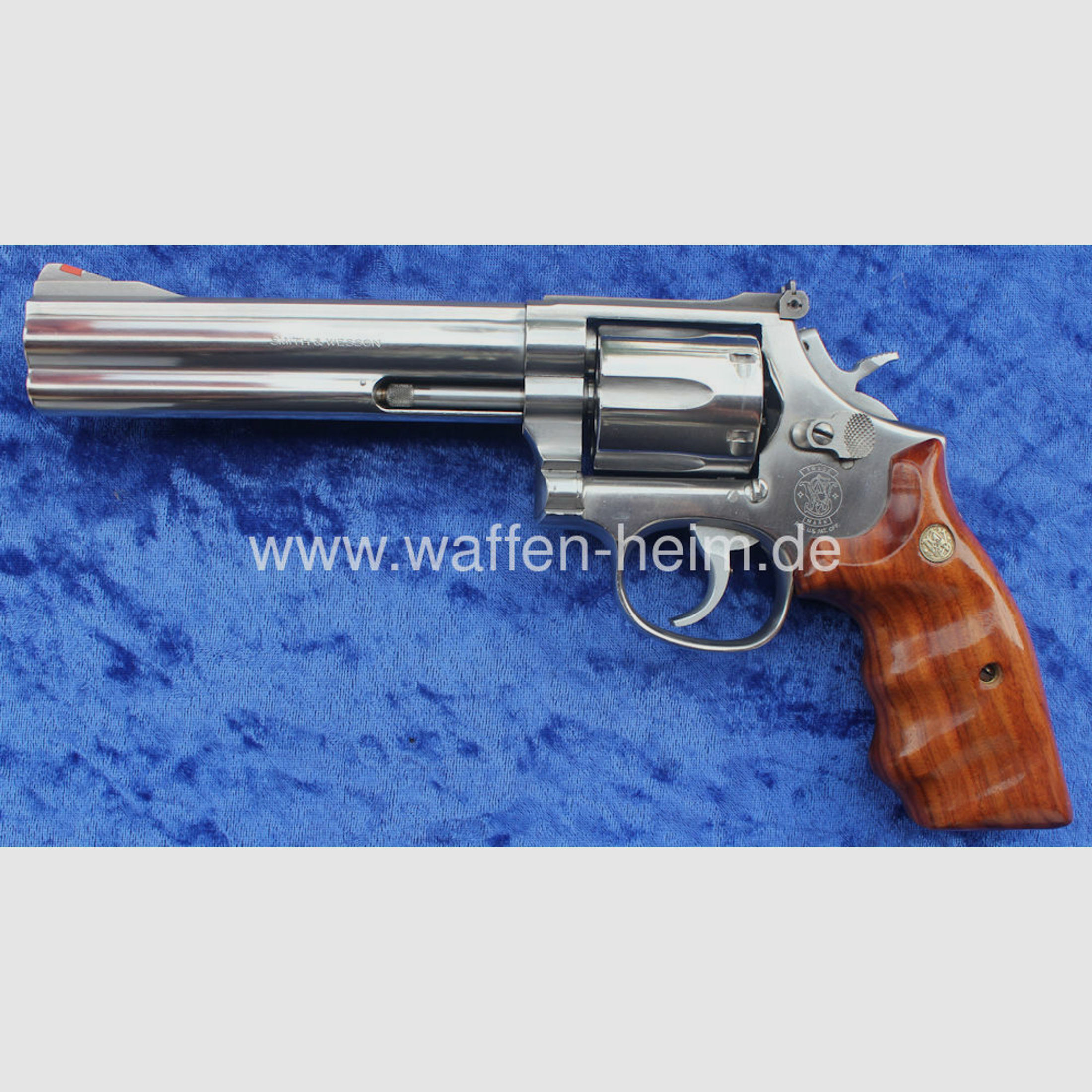 Smith & Wesson	 686 - 3 / 6"