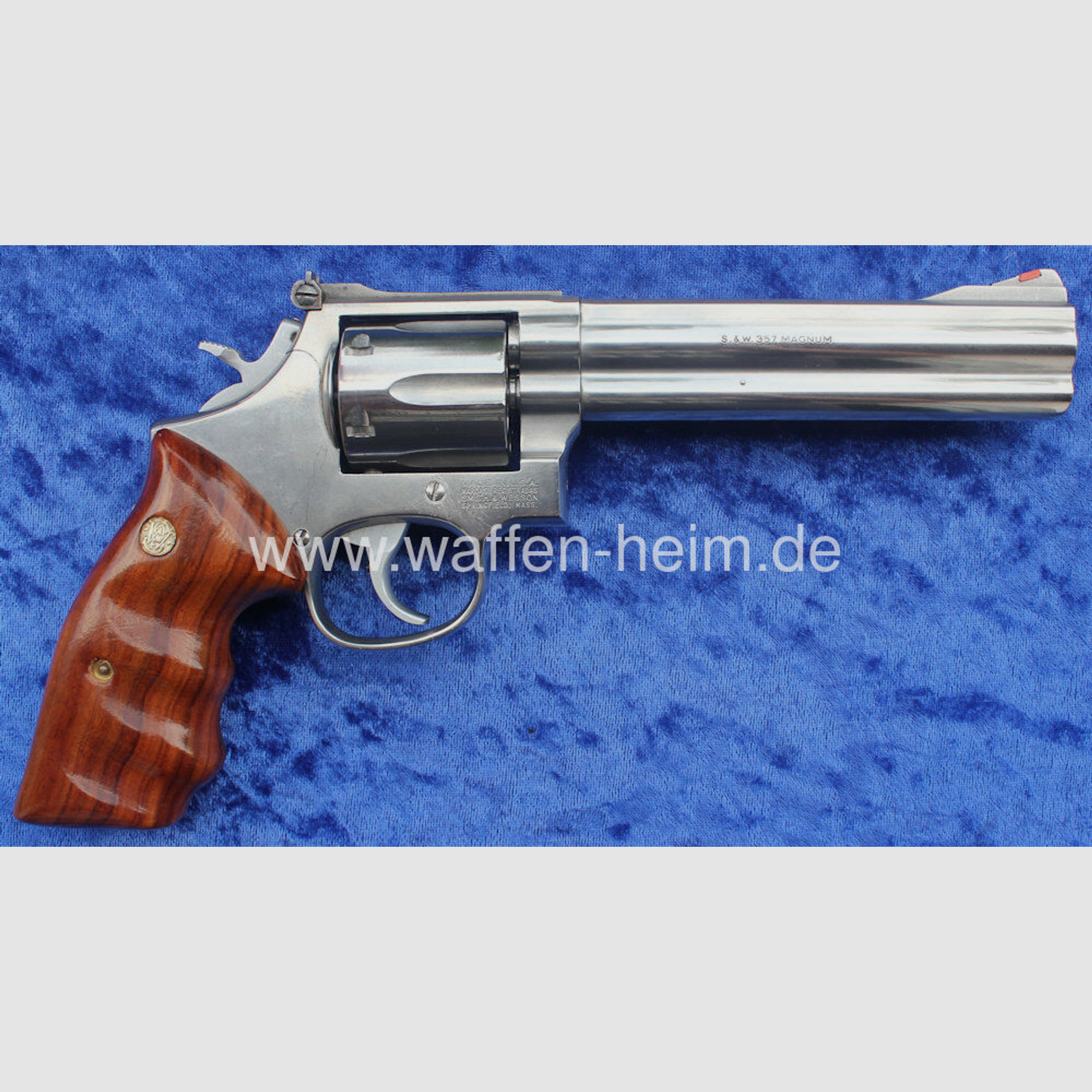Smith & Wesson	 686 - 3 / 6"