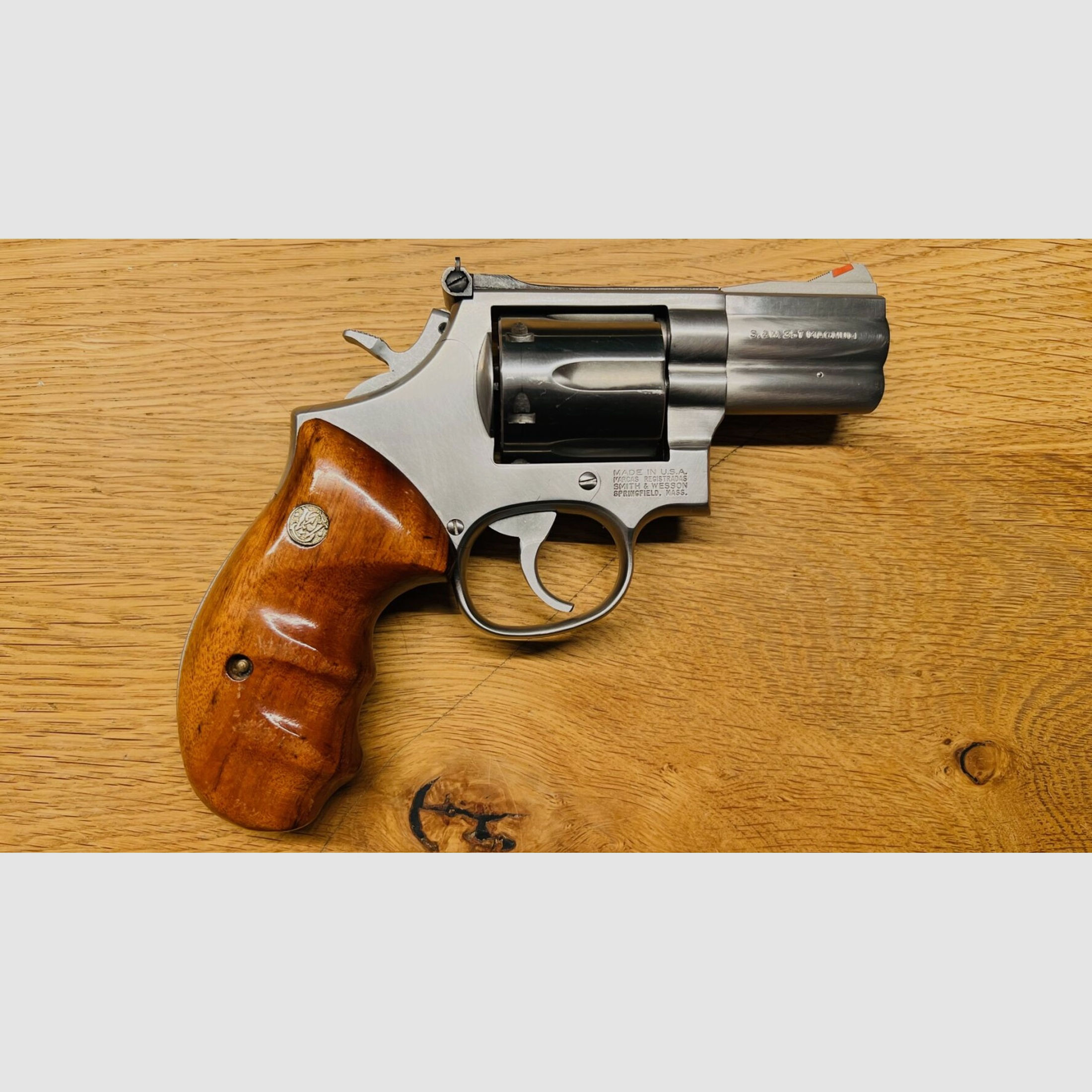 Smith & Wesson	 686-3 mit 2,5" Lauf