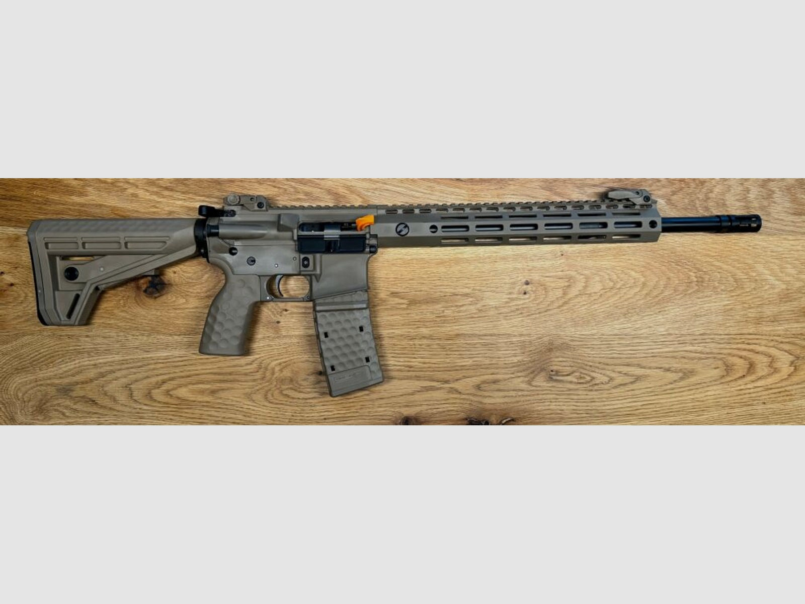 Oberland Arms	 OA-15 M5, Lauf 16,75",BL M-LOK Handguard 13" slim, OA M4-Schaft