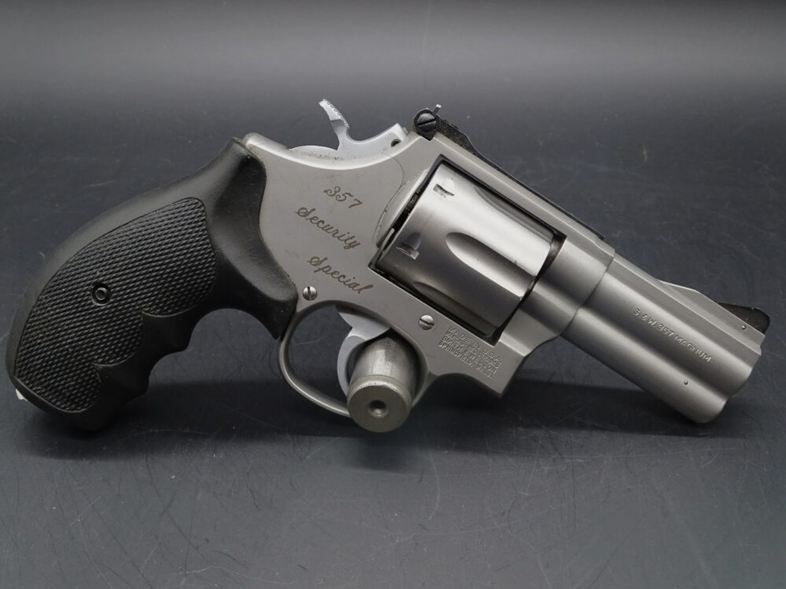Smith & Wesson Mod 686 - 3 Security Special Kaliber .357 Magnum	 686 Secruity Special
