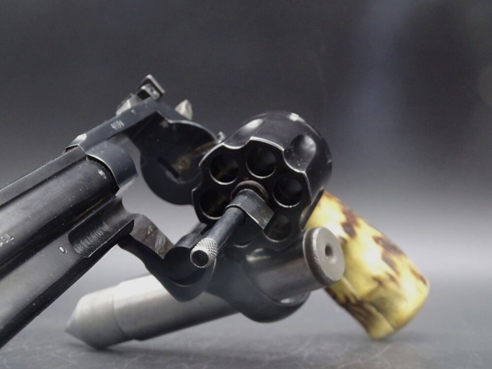 Taurus Revolver Mod 669 6" Kaliber .357 Magnum	 669