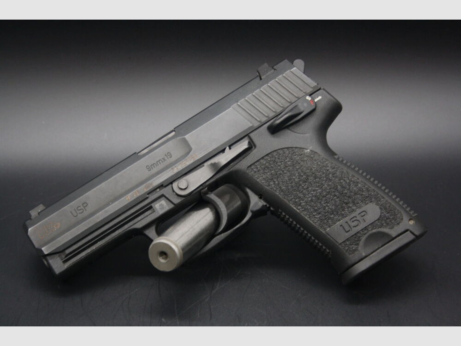 Heckler & Koch HK USP Kaliber 9mm Luger	 USP