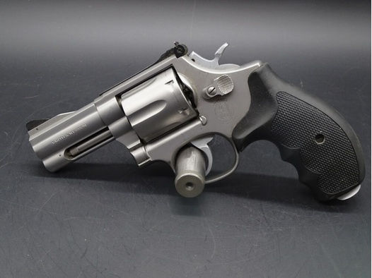 Smith & Wesson Mod 686 - 3 Security Special Kaliber .357 Magnum	 686 Secruity Special
