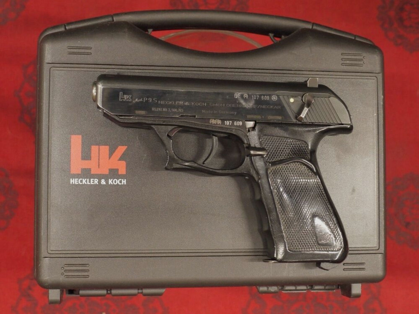 Heckler & Koch	 P9S (Altdeko) ehemals 9mmLuger; 9x19