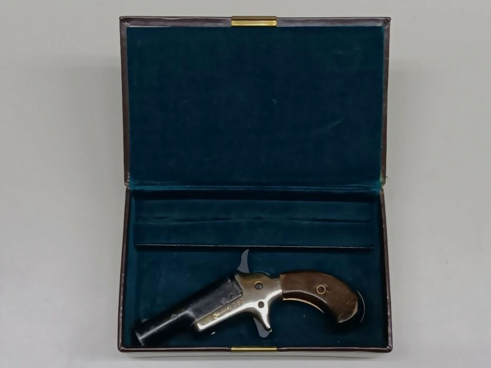 Hy Hunter Firearms - Hollywood	 Derringer Model 1873