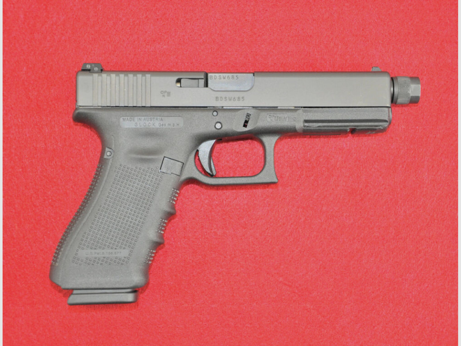 Glock	 17 Gen4 mit Mündungsgewinde 9mm Luger