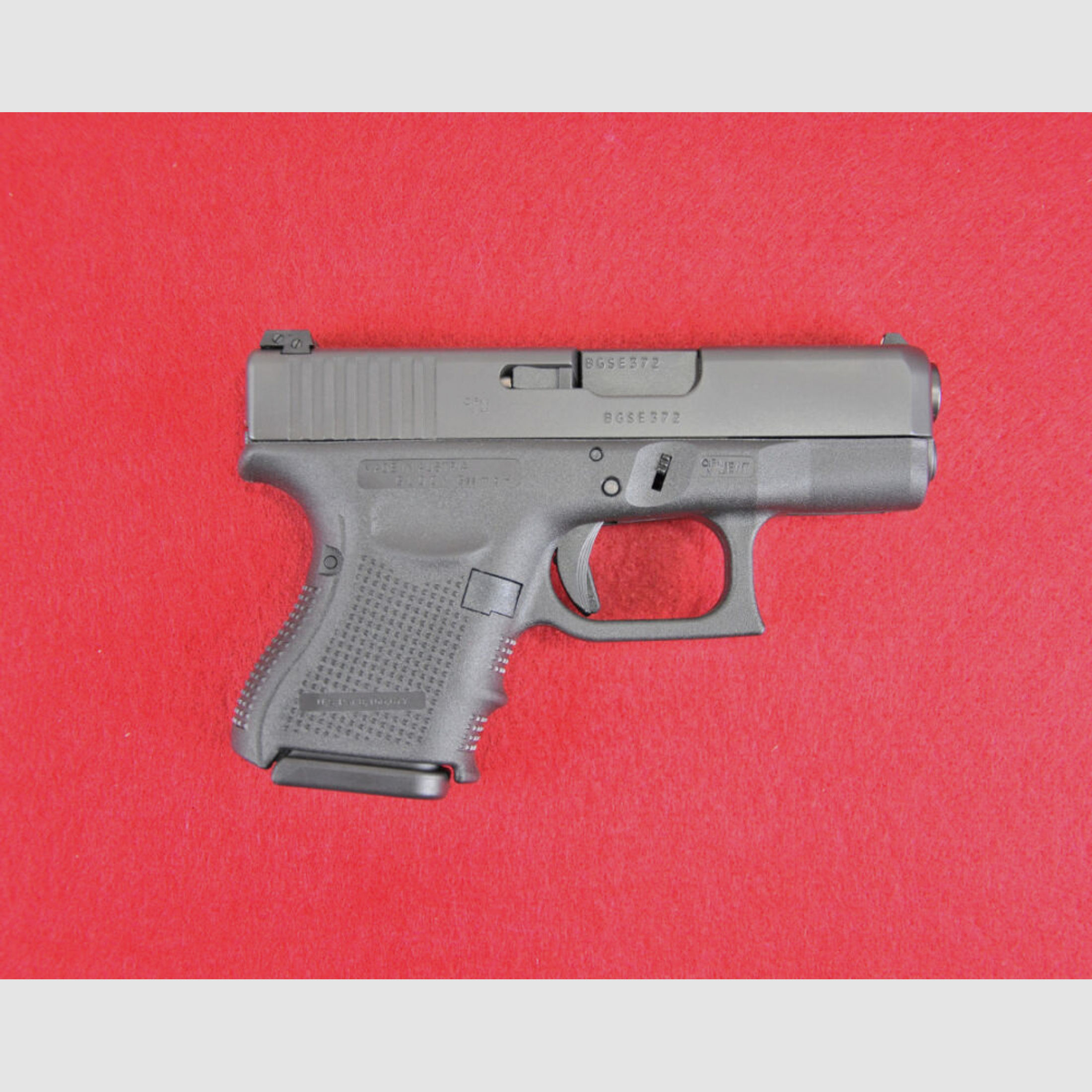 Glock	 26 Gen4 9mm Luger