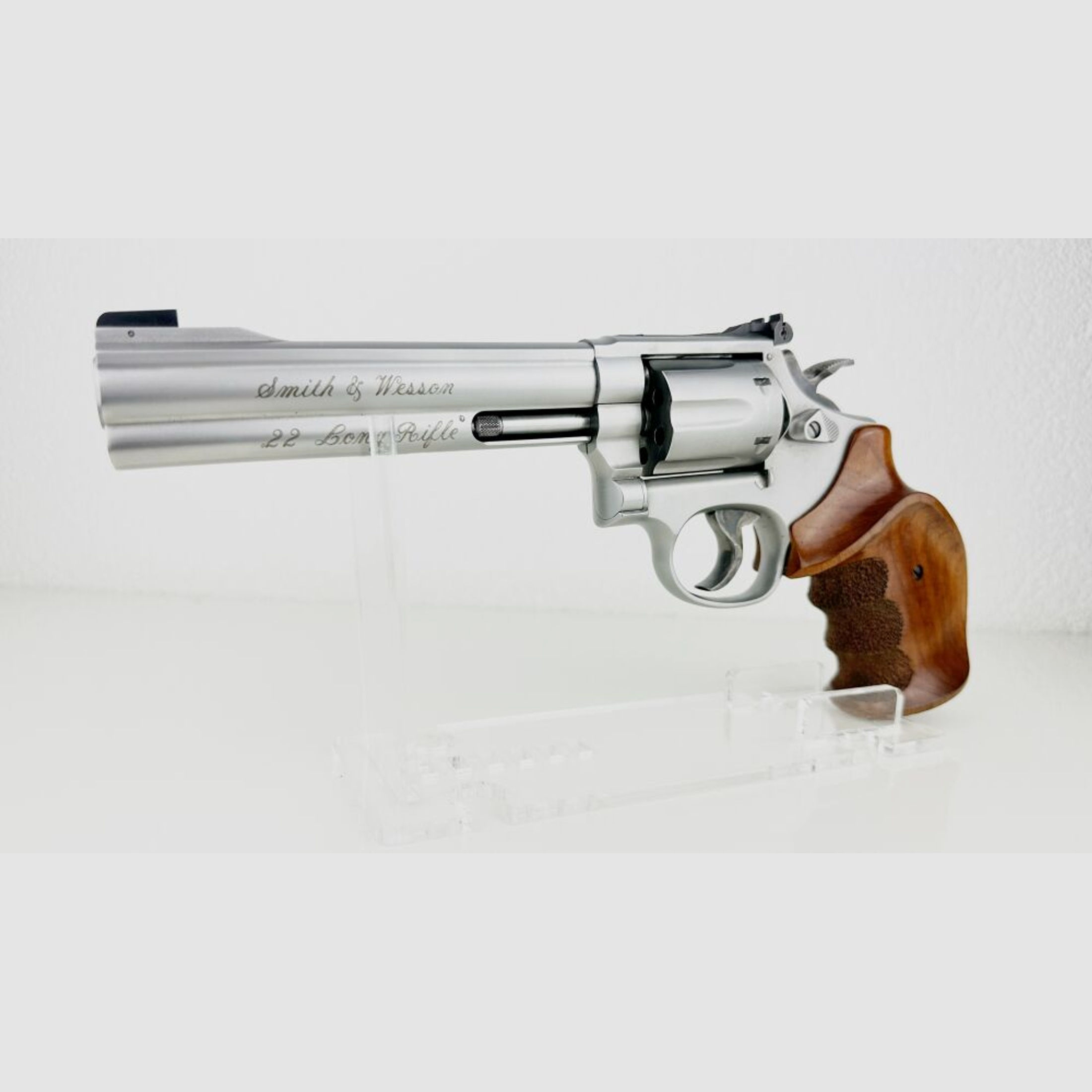 Smith & Wesson Mod. 617 Target Champion	 .22lr