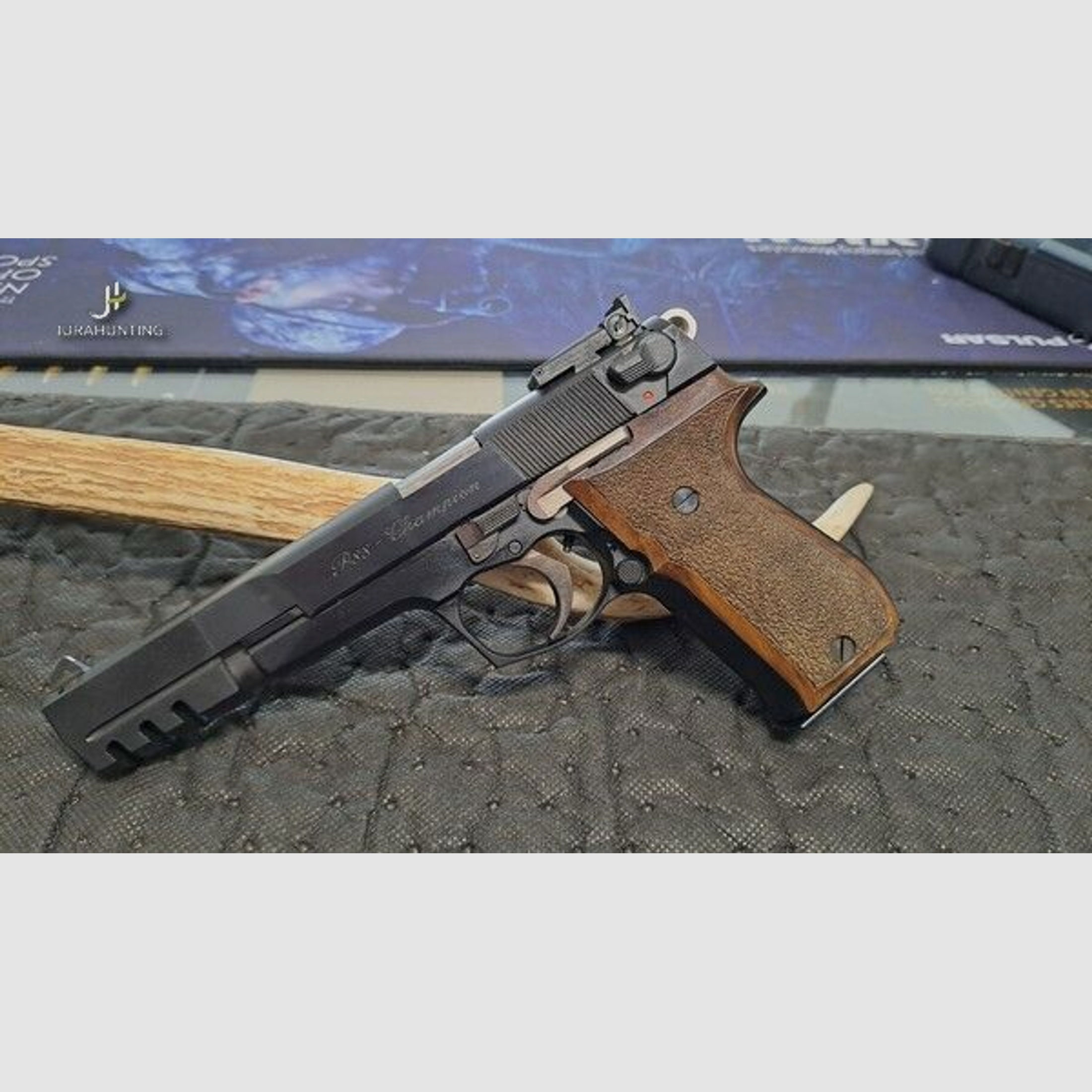 Walther	 P88 Champion