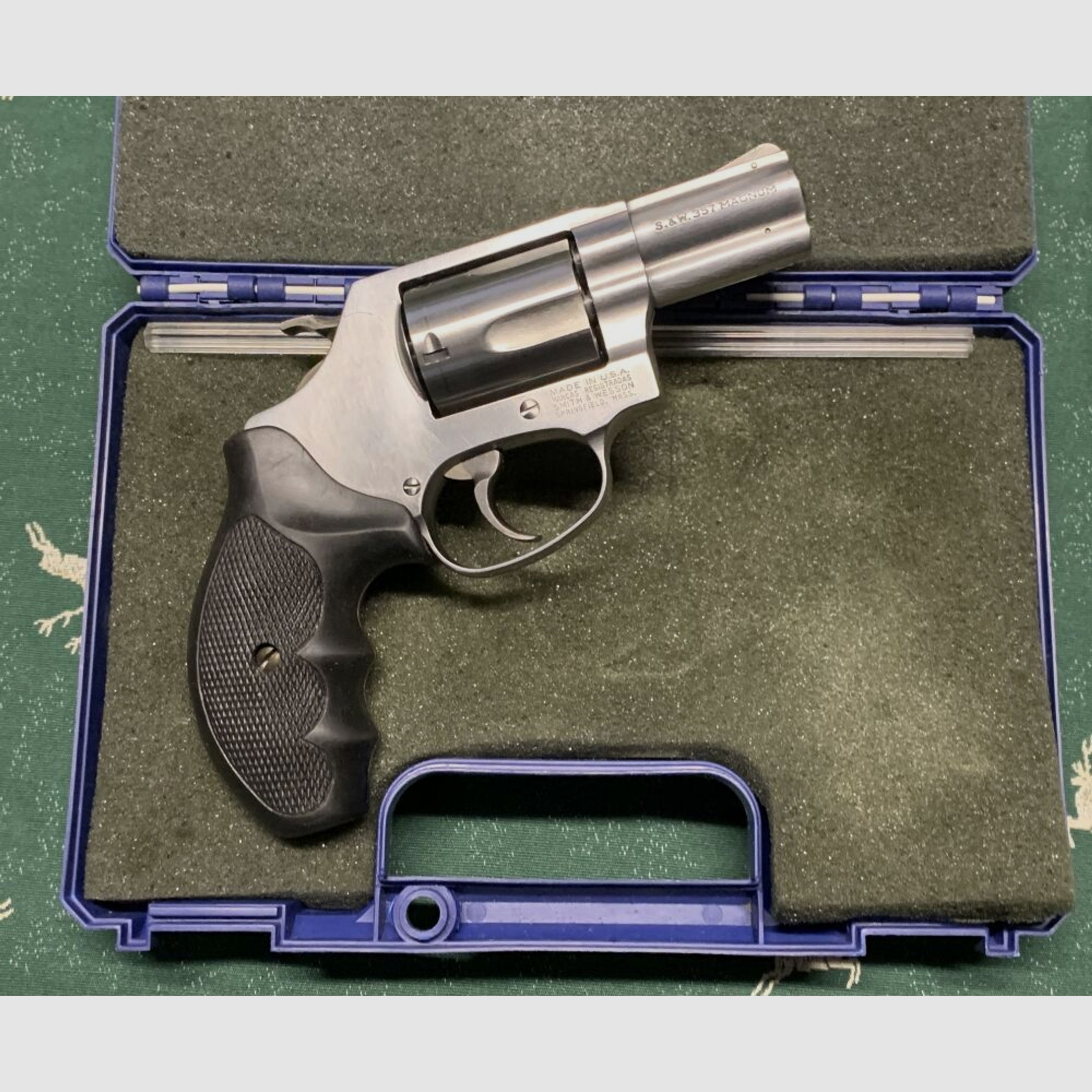 Smith & Wesson	 - .357 Mag.