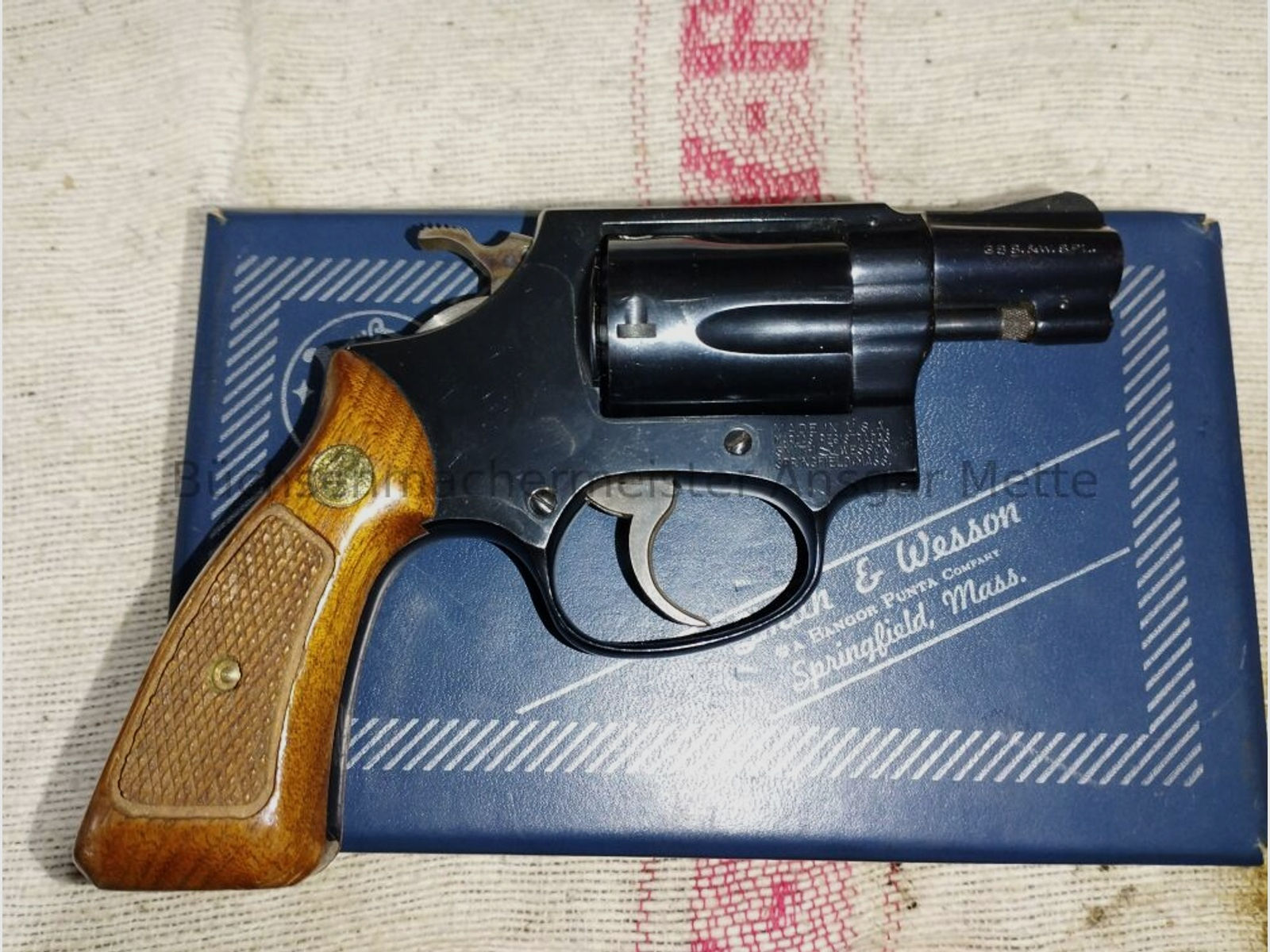 Smith and Wesson Smith & Wesson Modell 36 in OVP	 36