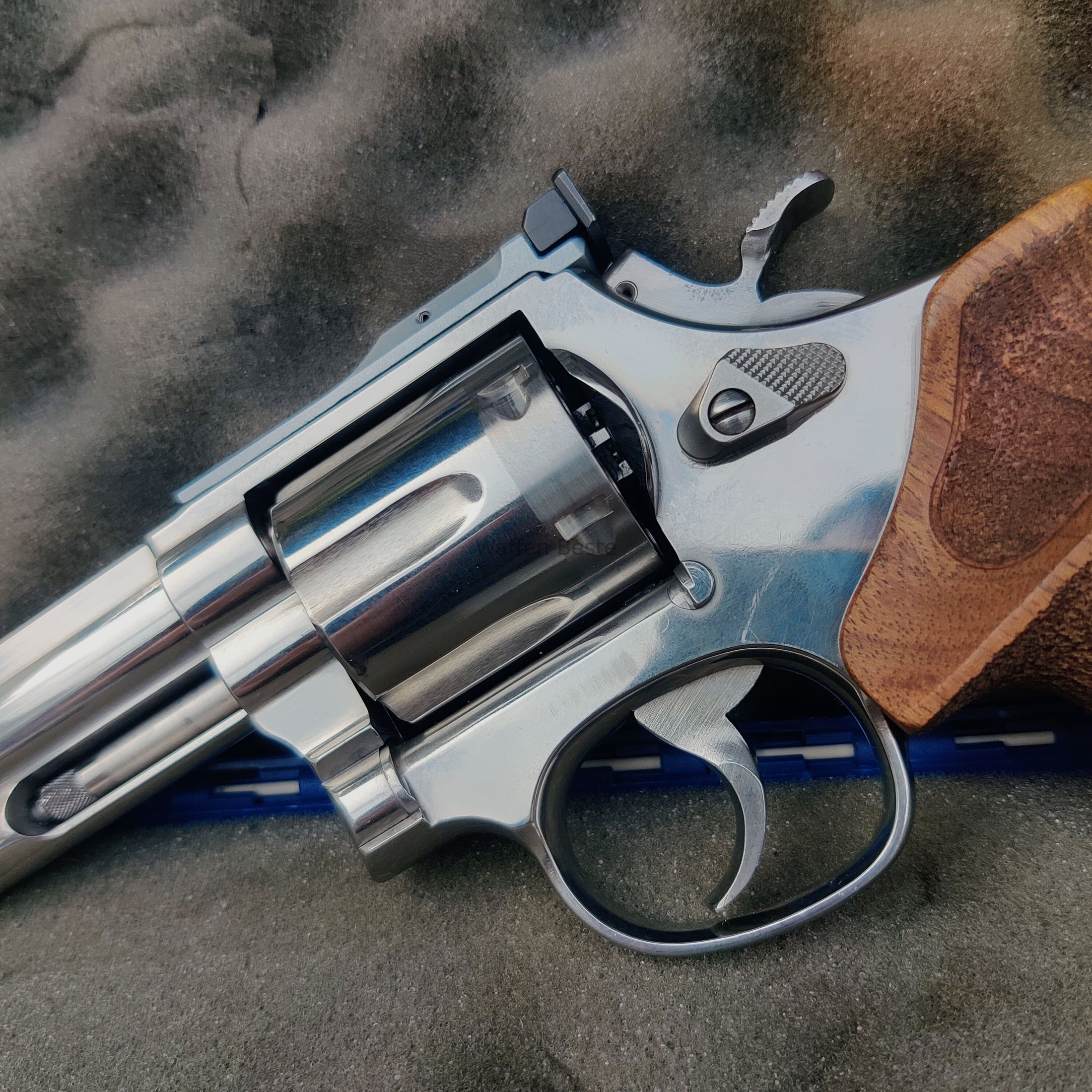 Smith & Wesson	 Target Champion DL 686-4