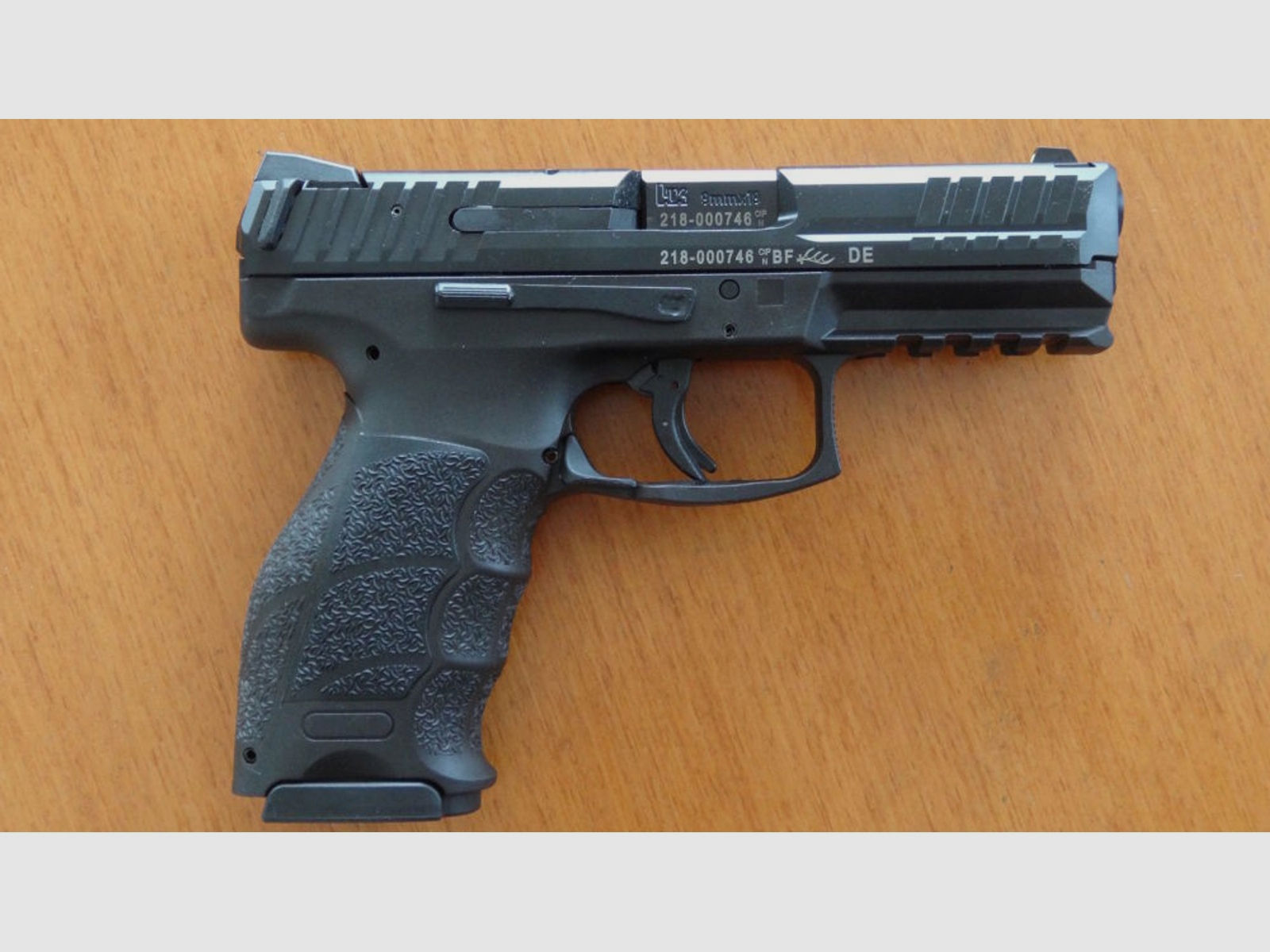 Heckler & Koch	 SL-Pistole: Heckler & Koch SFP 9 - Cal. 9mm