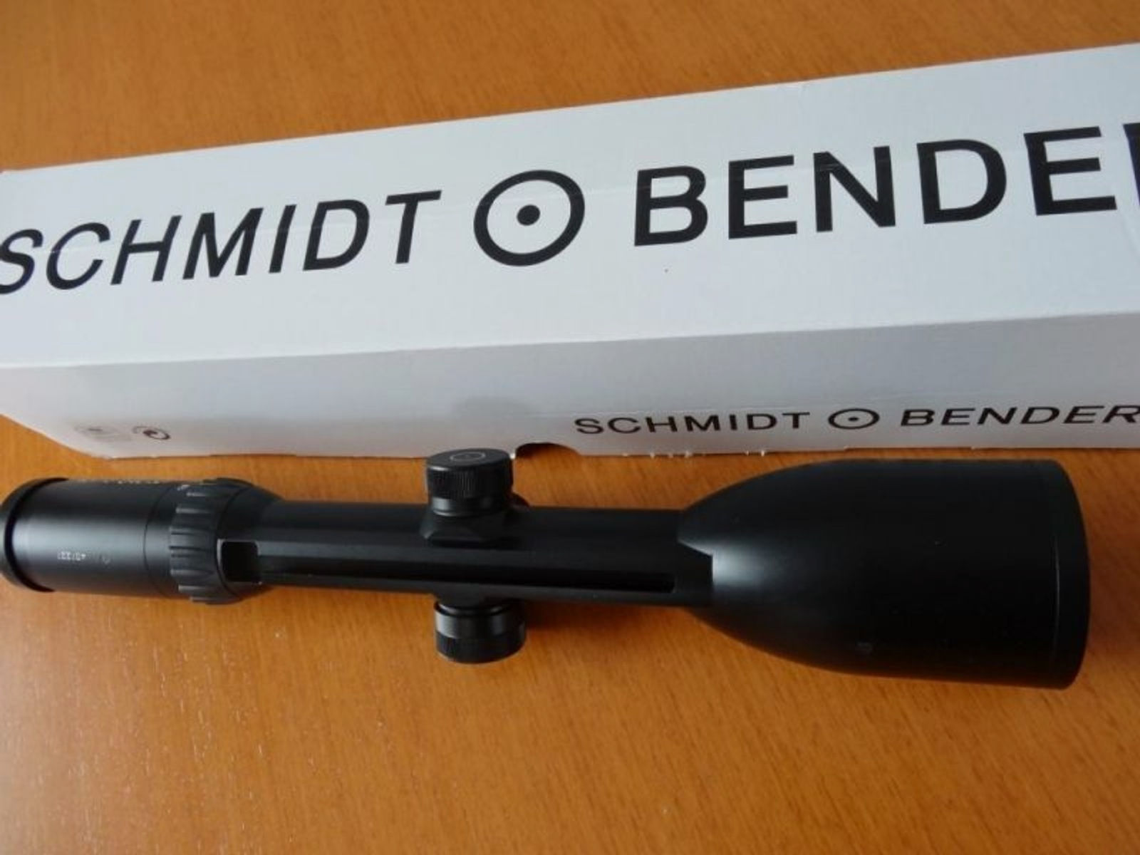Schmidt & Bender	 Schmidt & Bender Stratos 2,3-13x56 LMC mit Convex Schiene Abs.FlashDot 7