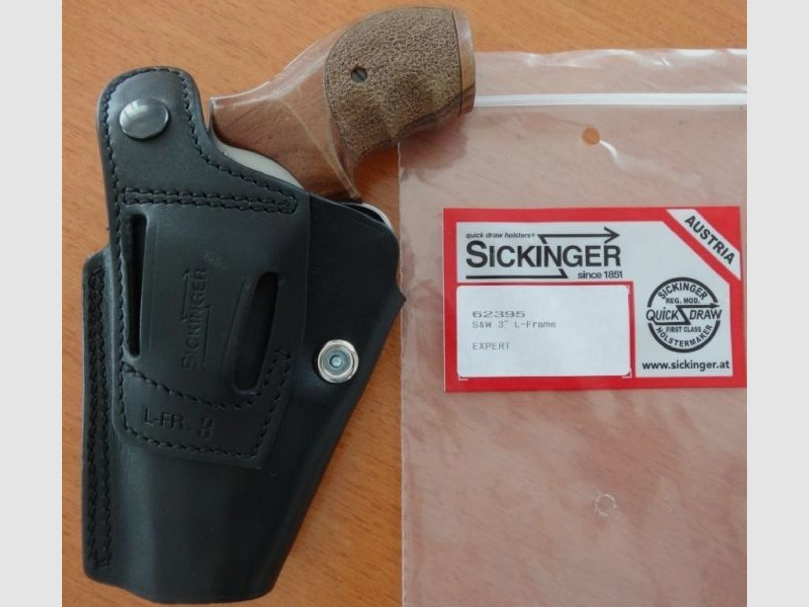 Sickinger	 Sickinger Holster EXPERT schwarz für Revolver S&W 3" L-Frame