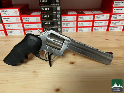 Dan Wesson Firearms	 - .357 Magnum