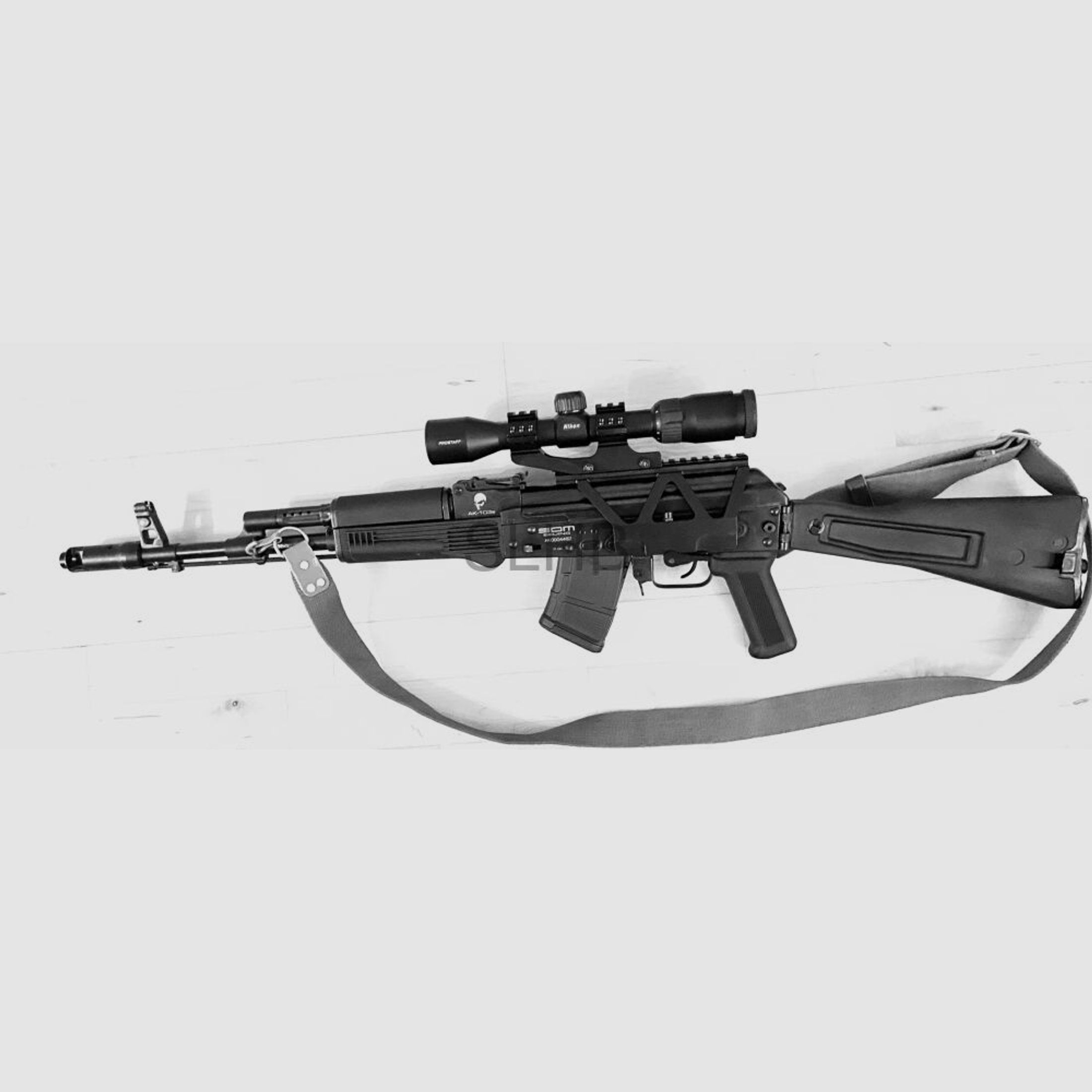 SDM	 AK103