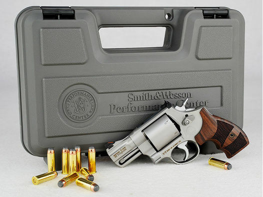 Smith & Wesson	 629 Performance Center