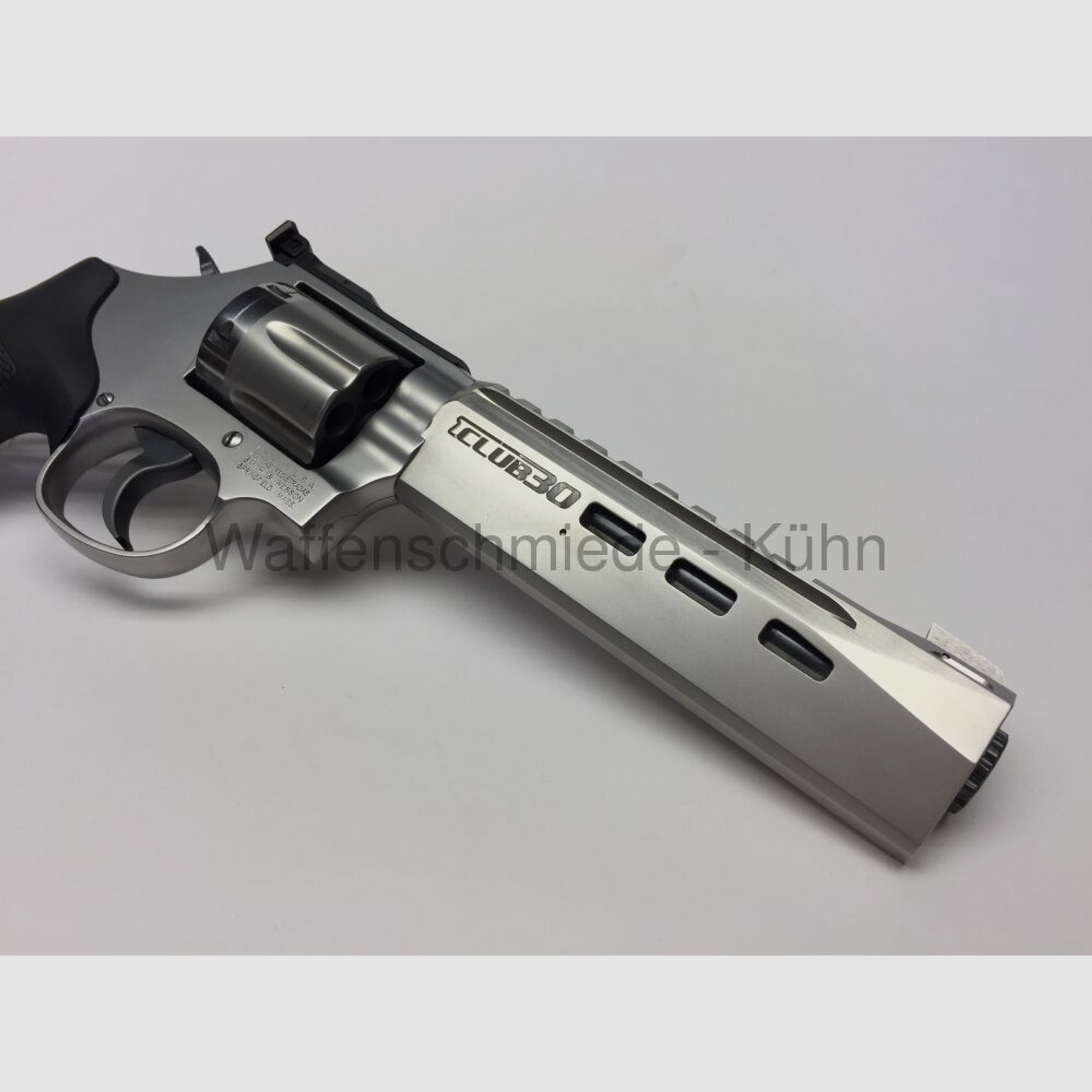 Smith & Wesson	 Supertarget / Club 30