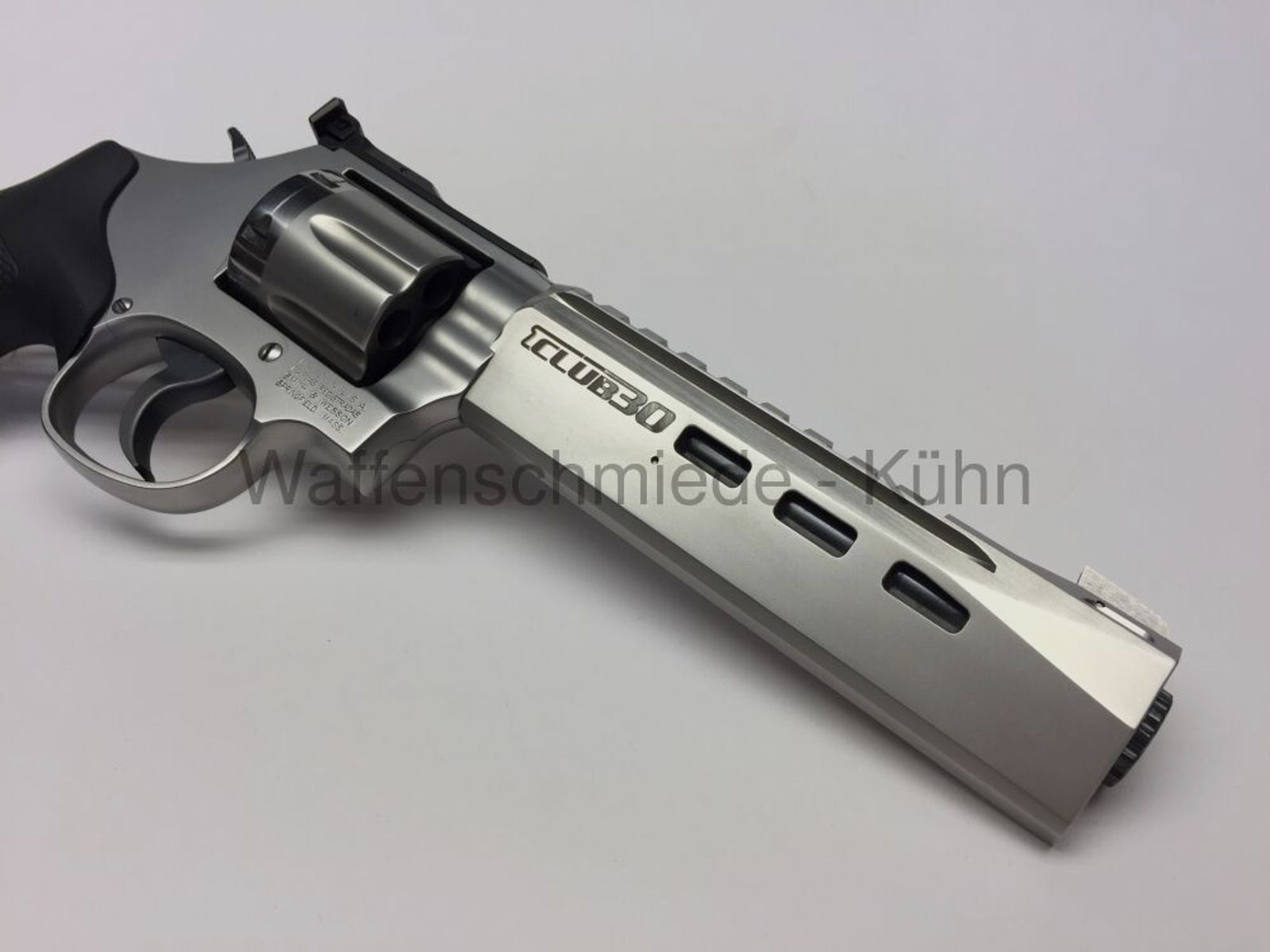 Smith & Wesson	 Supertarget / Club 30