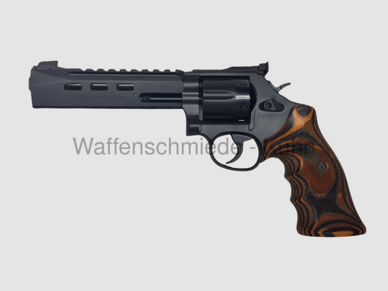 Smith & Wesson	 686 Supertarget