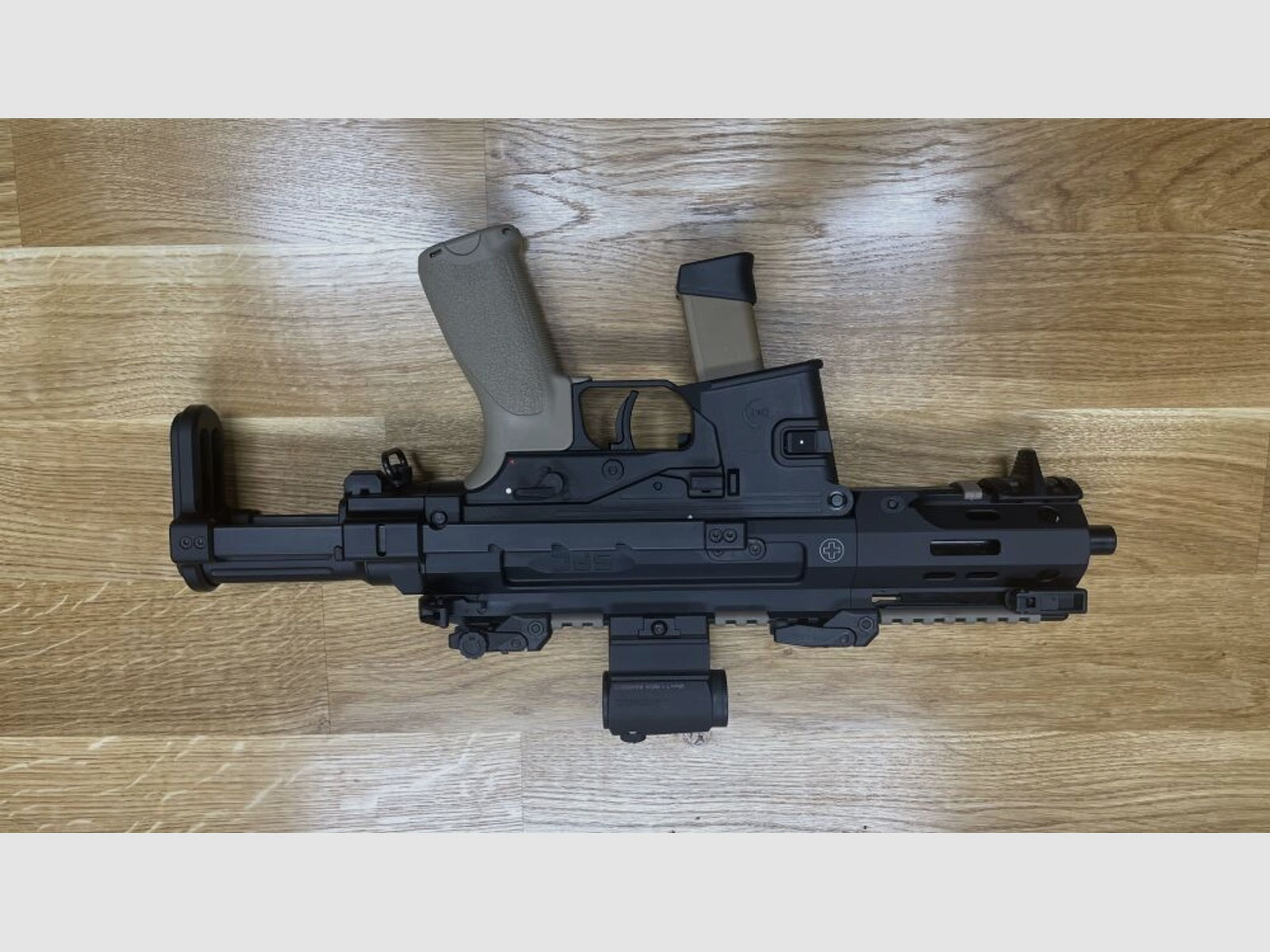 B&T AG SPC9 PDW G - halbautom. Pistole 9mmLuger - Typ Glock 9mm Magazine	 ähnlich GHM9 APC9 Pro - SPC9 Selbstladekarabiner / SLK/PCC