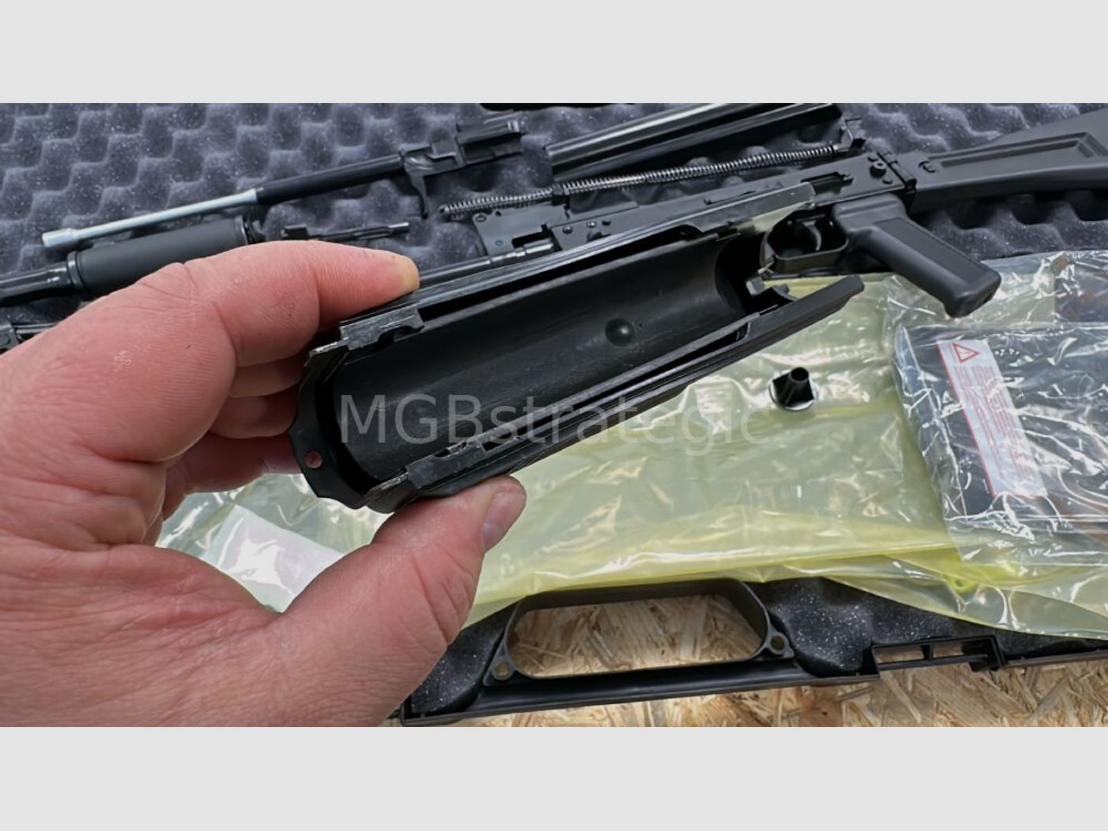 Kalashnikov USA - KR103 SFS mit Klappschaft 7,62x39	 1/1 ziviler Nachbau der legendären AK103 - System AK47 AKM AK74 - KR-103 SFS – 7.62x39mm Side Folding Rifle – Cold Hammer Forged